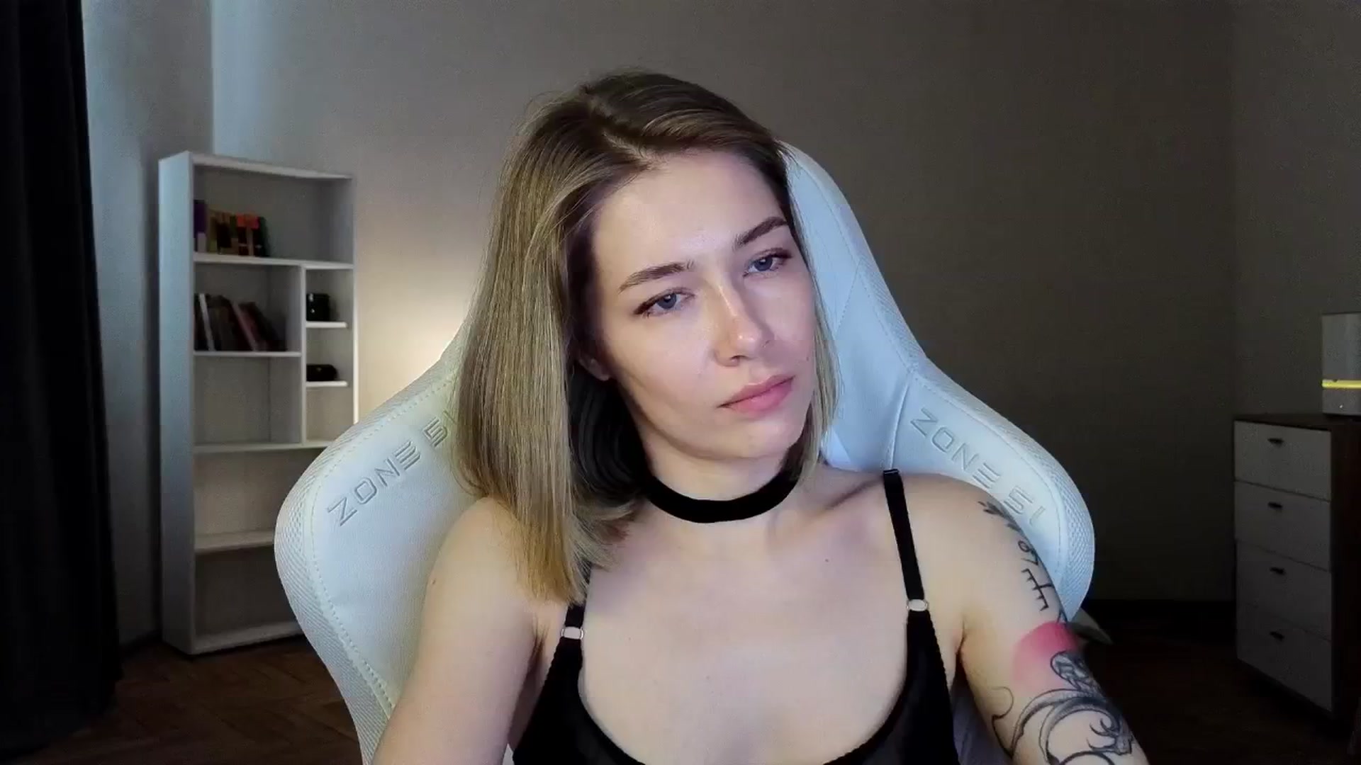 Gallery image thumbnail from KeepSpark's myfreecams stream on, 04/21/2025, 09:21 image 3 of 20