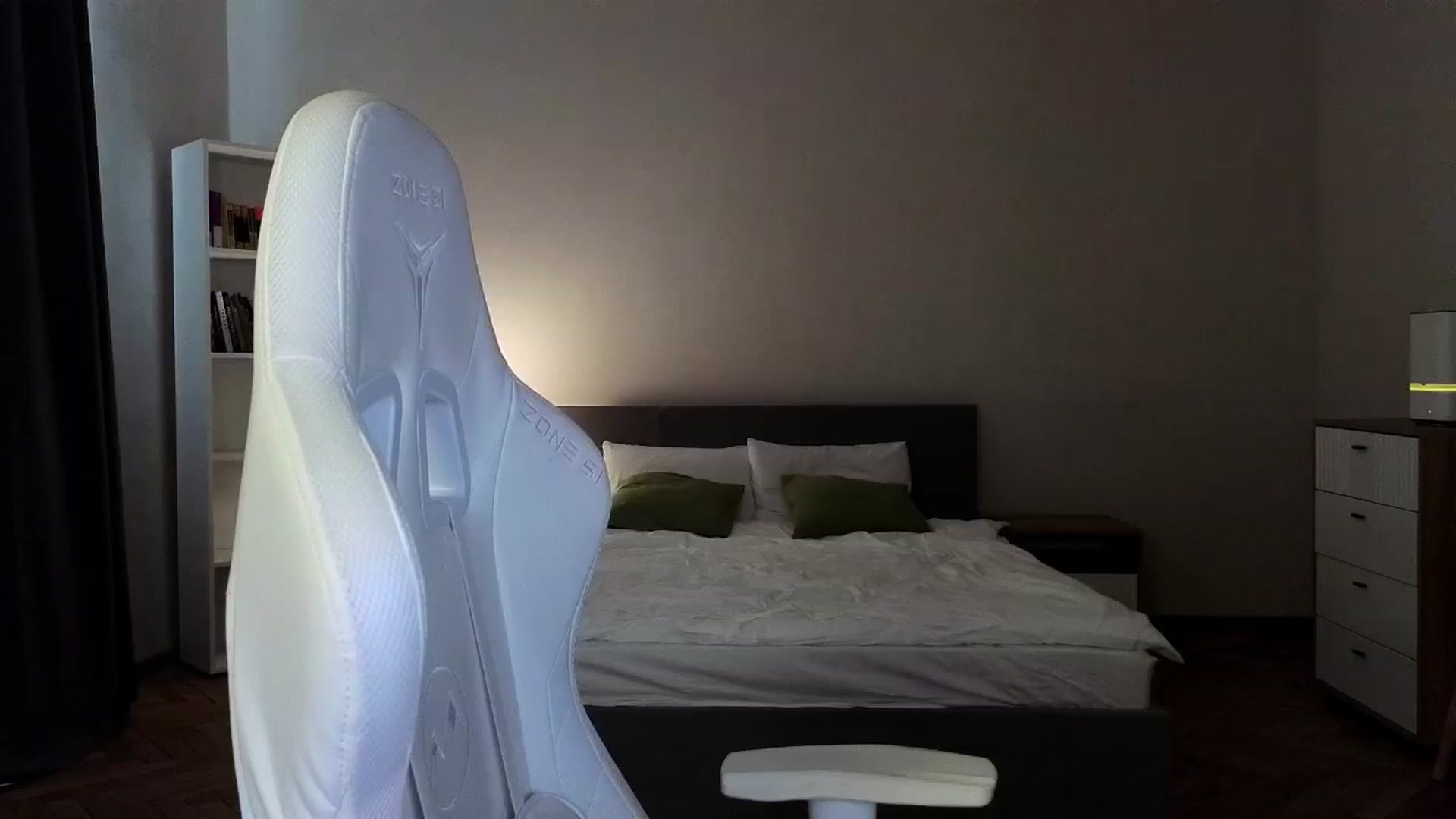 Gallery image thumbnail from KeepSpark's myfreecams stream on, 04/21/2025, 09:21 image 11 of 20