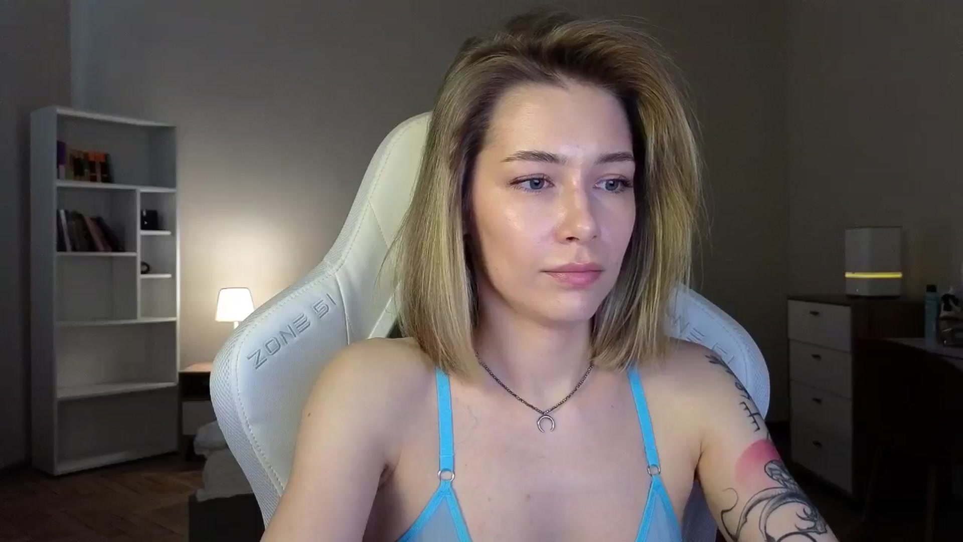 Gallery image thumbnail from KeepSpark's myfreecams stream on, 04/23/2025, 06:59 image 16 of 20
