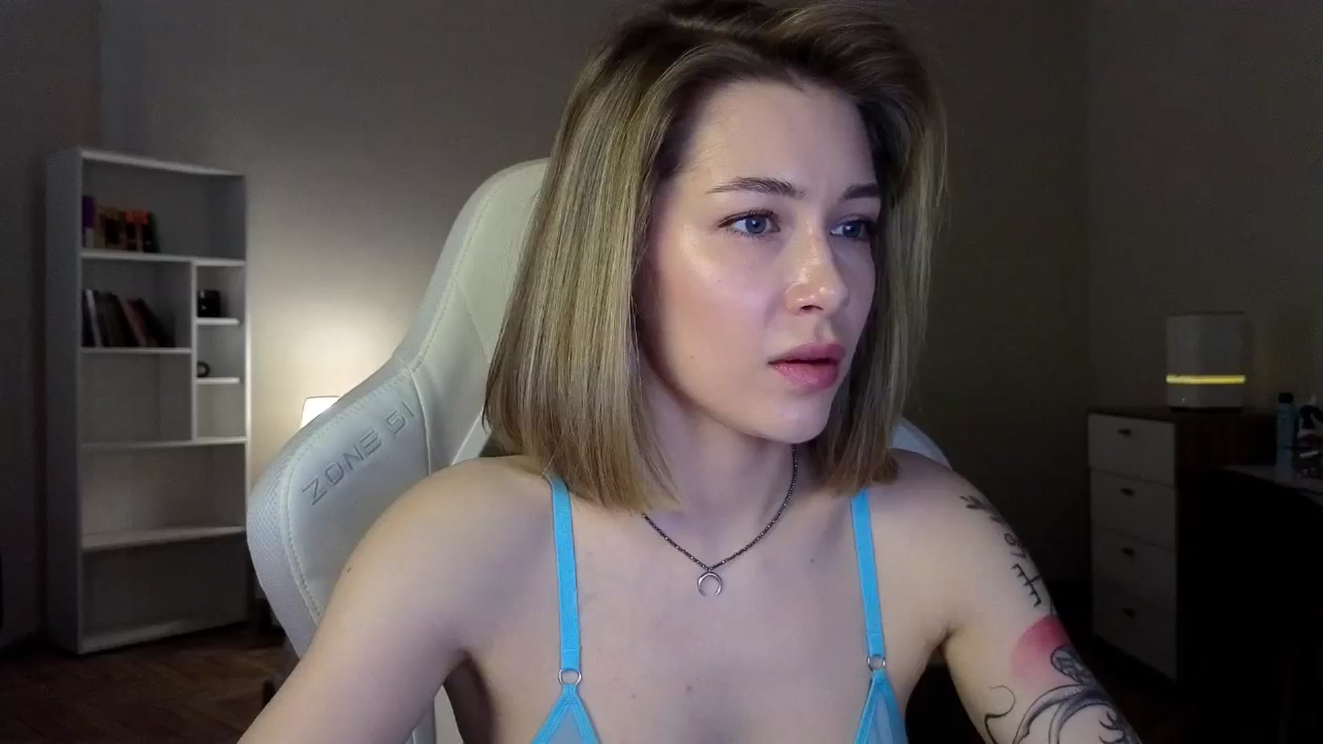 Gallery image thumbnail from KeepSpark's myfreecams stream on, 04/23/2025, 06:59 image 1 of 20