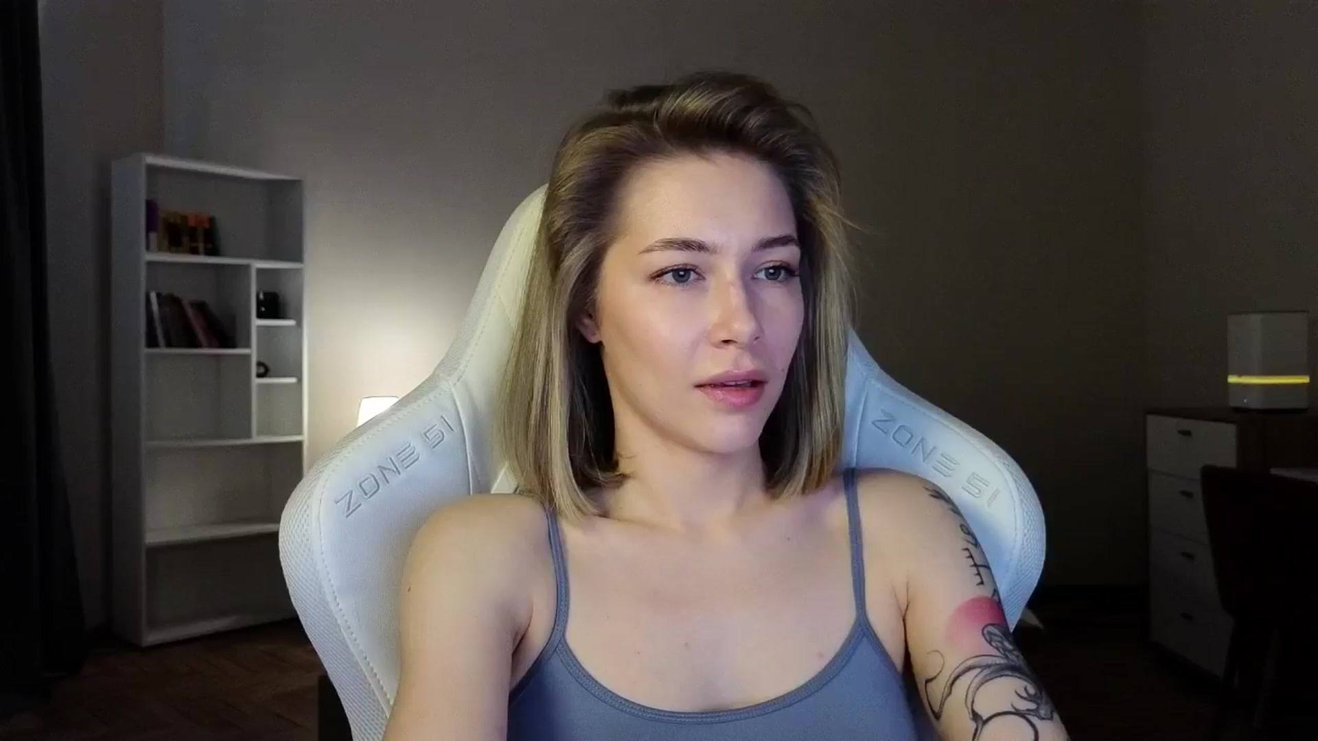 Gallery image thumbnail from KeepSpark's myfreecams stream on, 04/24/2025, 05:41 image 11 of 20