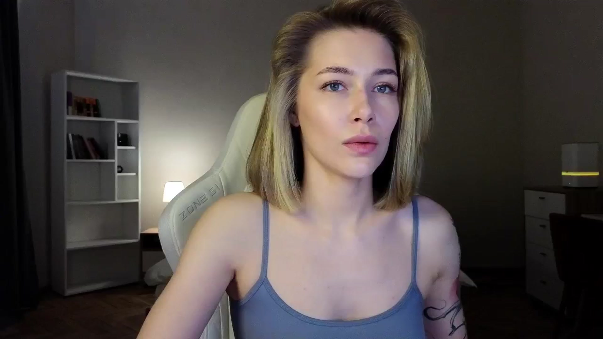 Gallery image thumbnail from KeepSpark's myfreecams stream on, 04/24/2025, 05:41 image 4 of 20