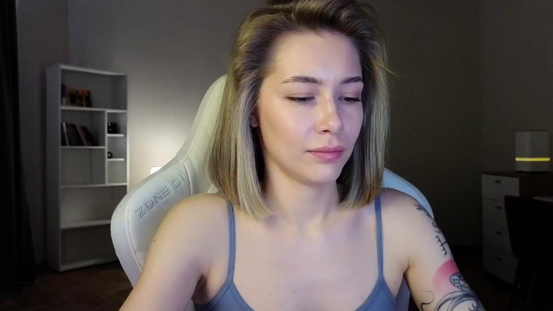 Gallery image thumbnail from KeepSpark's myfreecams stream on, 04/24/2025, 05:41 image 9 of 20