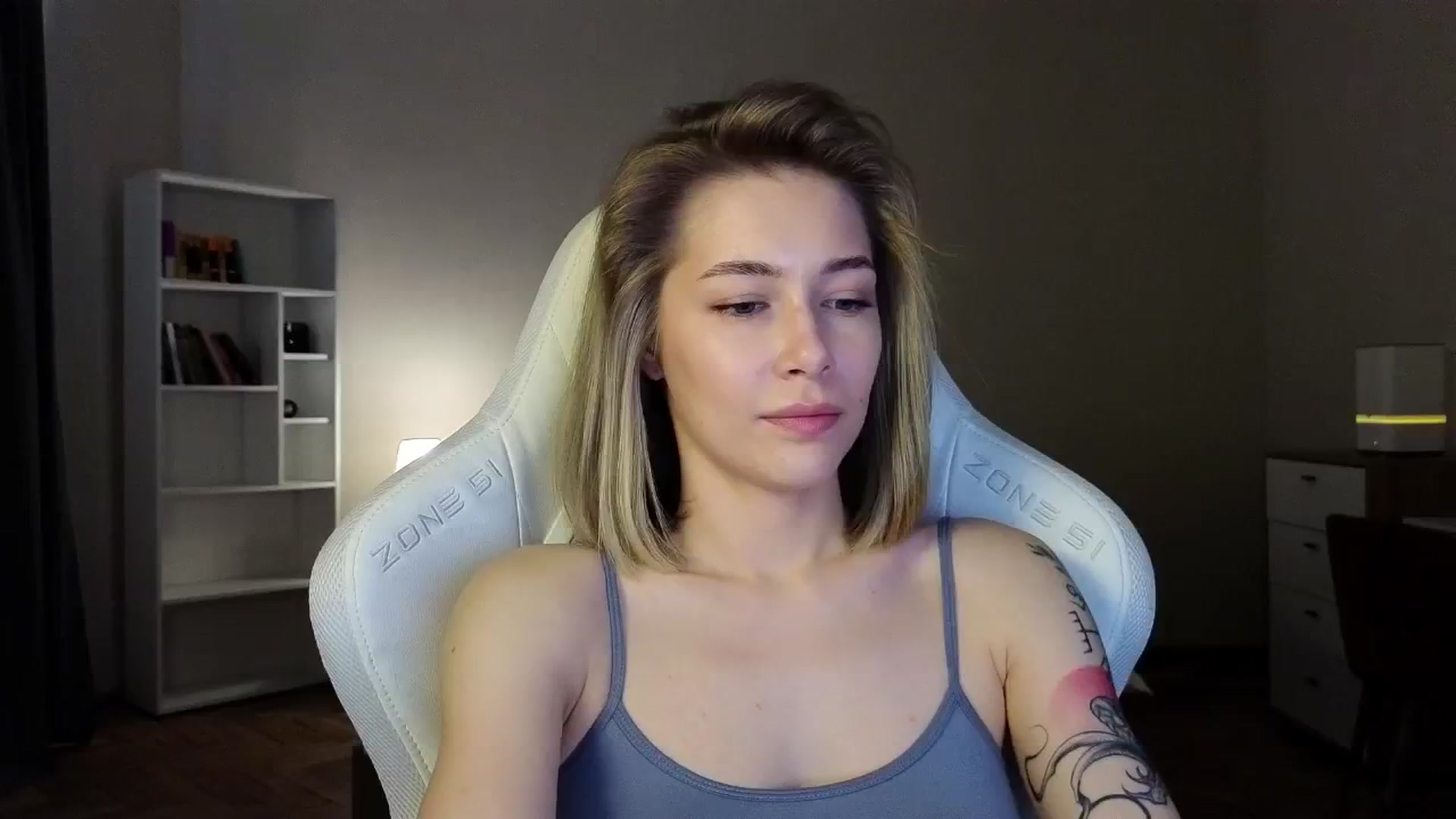 Gallery image thumbnail from KeepSpark's myfreecams stream on, 04/24/2025, 05:41 image 12 of 20