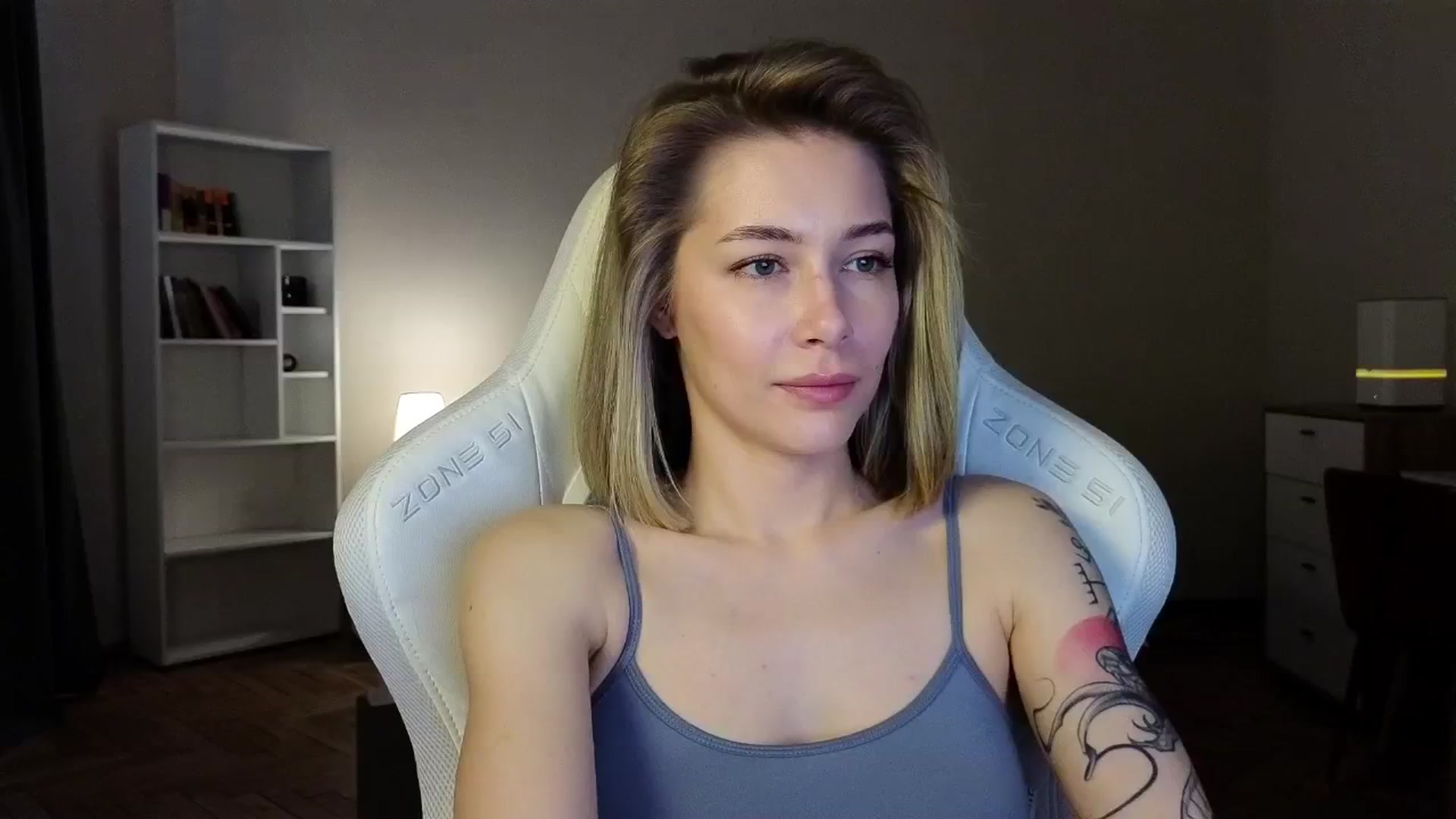 Gallery image thumbnail from KeepSpark's myfreecams stream on, 04/24/2025, 05:41 image 13 of 20
