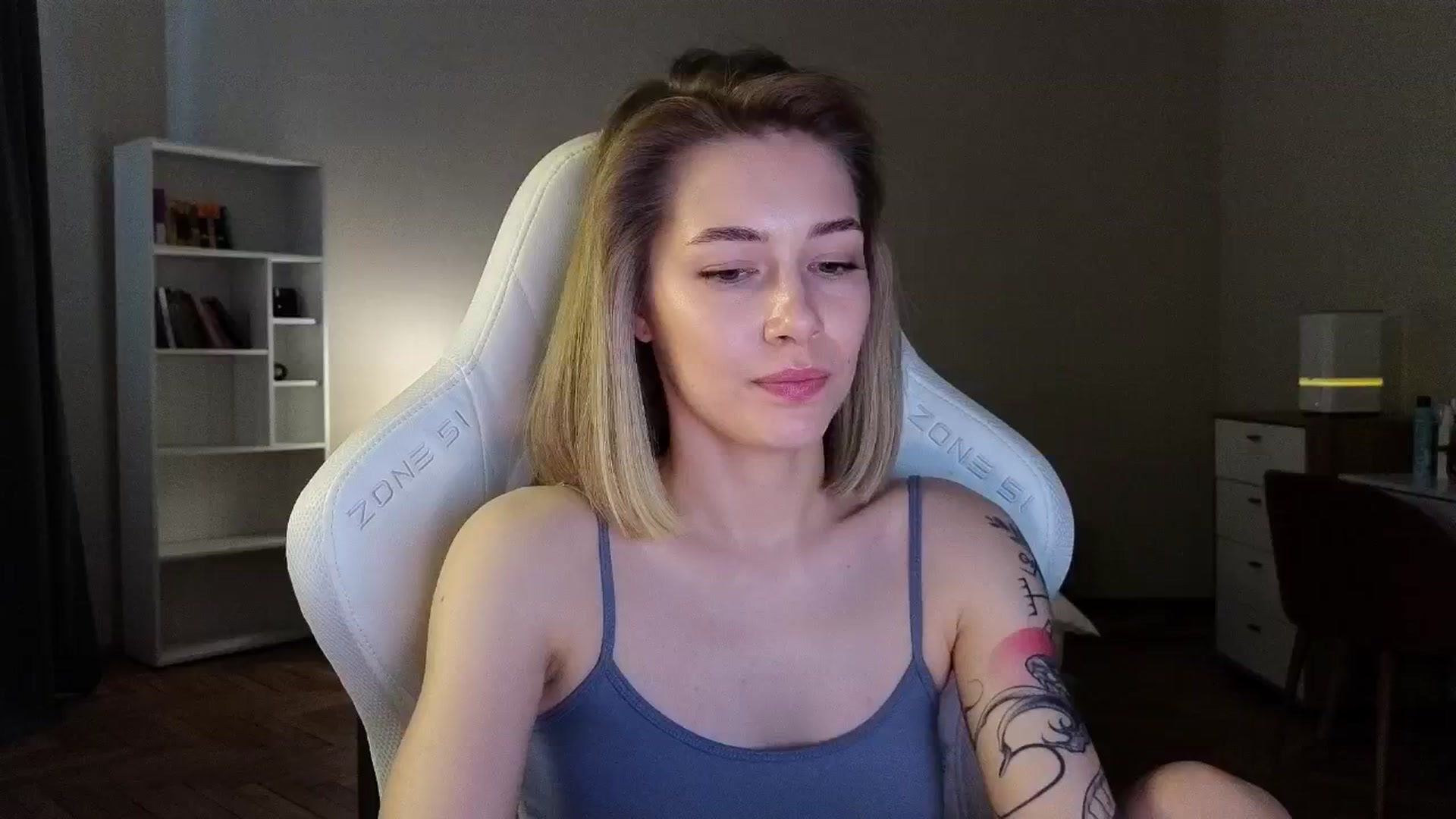 Gallery image thumbnail from KeepSpark's myfreecams stream on, 04/24/2025, 07:39 image 12 of 20