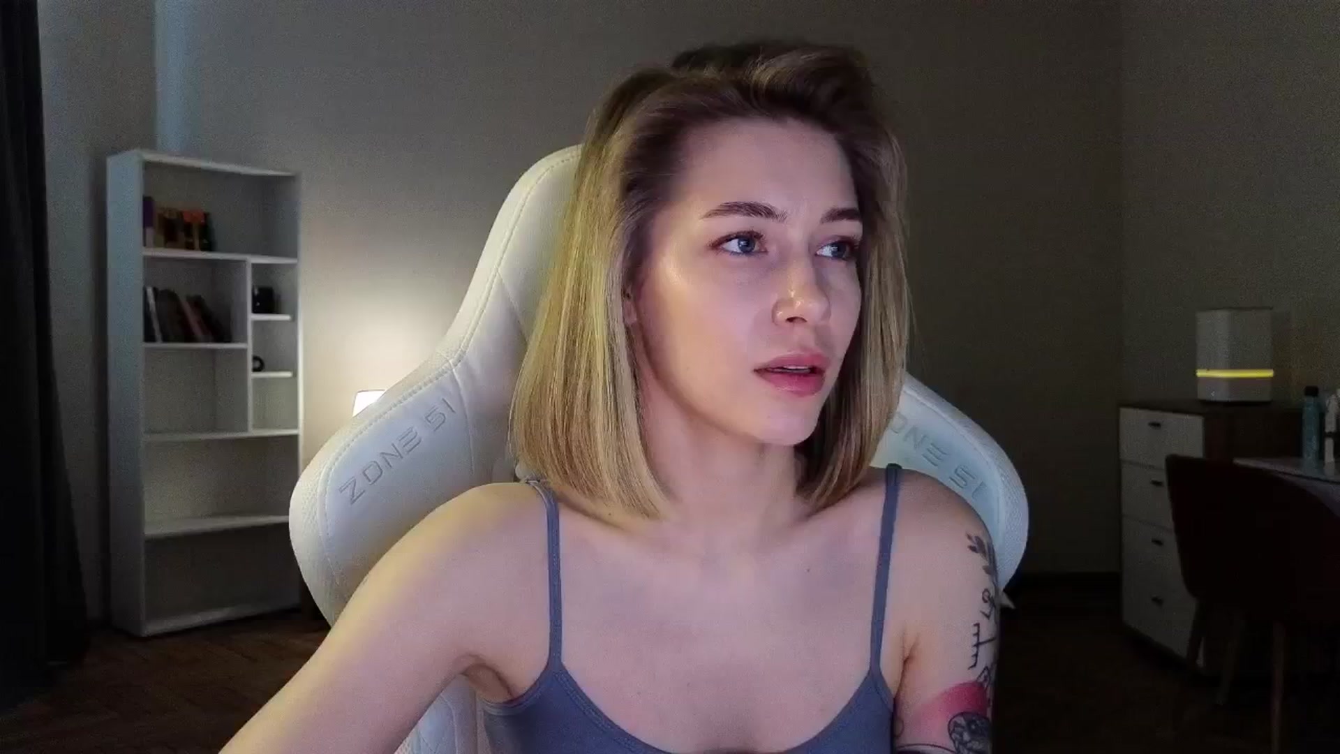 Gallery image thumbnail from KeepSpark's myfreecams stream on, 04/24/2025, 07:39 image 1 of 20