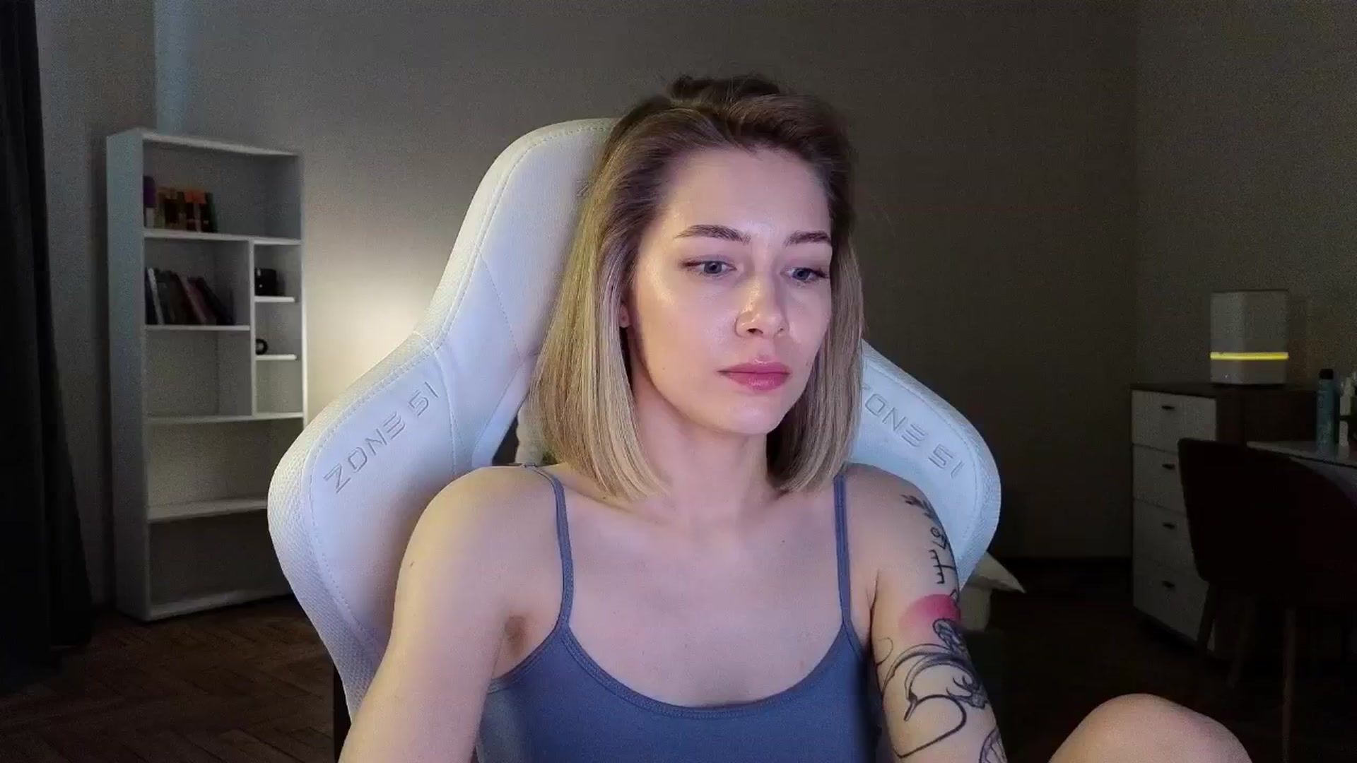Gallery image thumbnail from KeepSpark's myfreecams stream on, 04/24/2025, 08:26 image 2 of 20