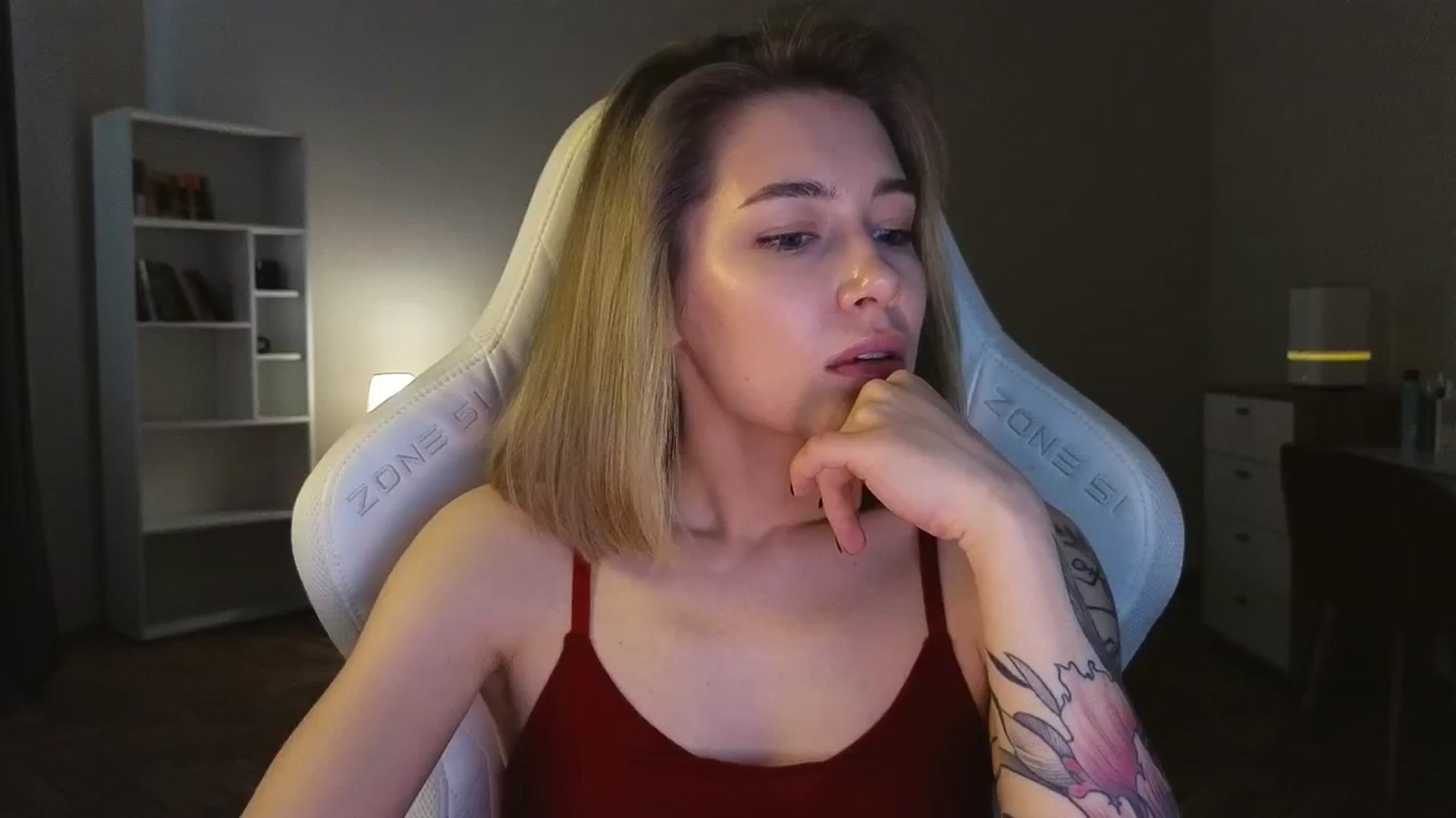 Gallery image thumbnail from KeepSpark's myfreecams stream on, 04/25/2025, 06:55 image 12 of 20