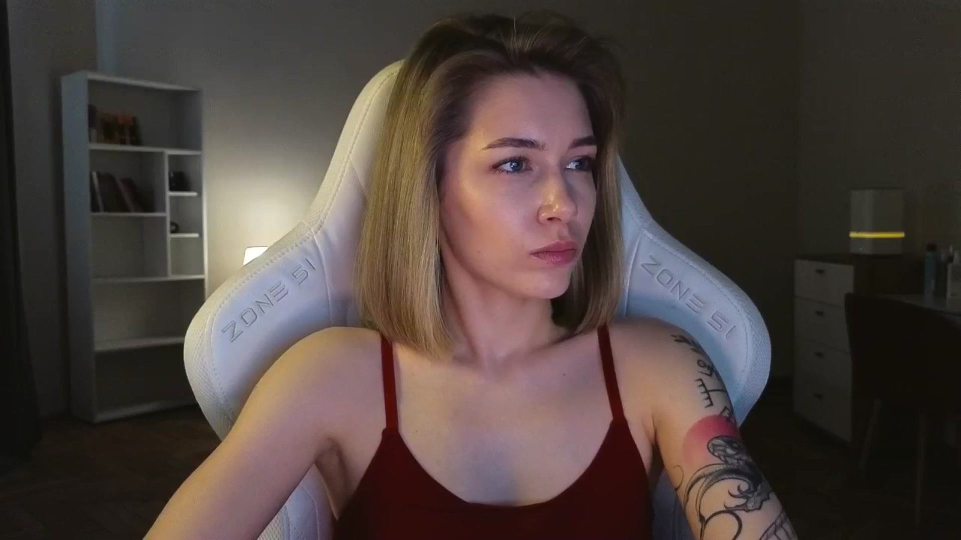 Gallery image thumbnail from KeepSpark's myfreecams stream on, 04/25/2025, 06:55 image 10 of 20
