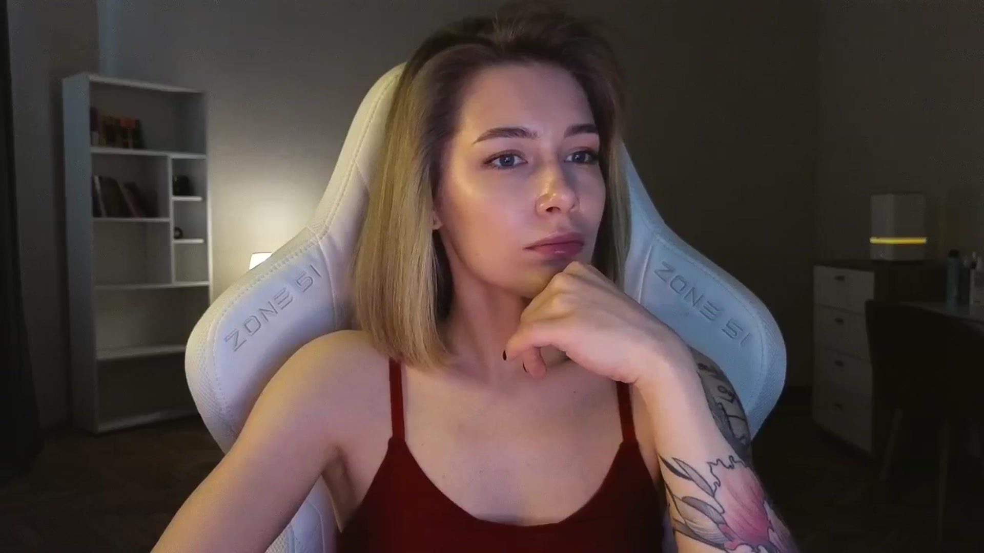 Gallery image thumbnail from KeepSpark's myfreecams stream on, 04/25/2025, 06:55 image 7 of 20