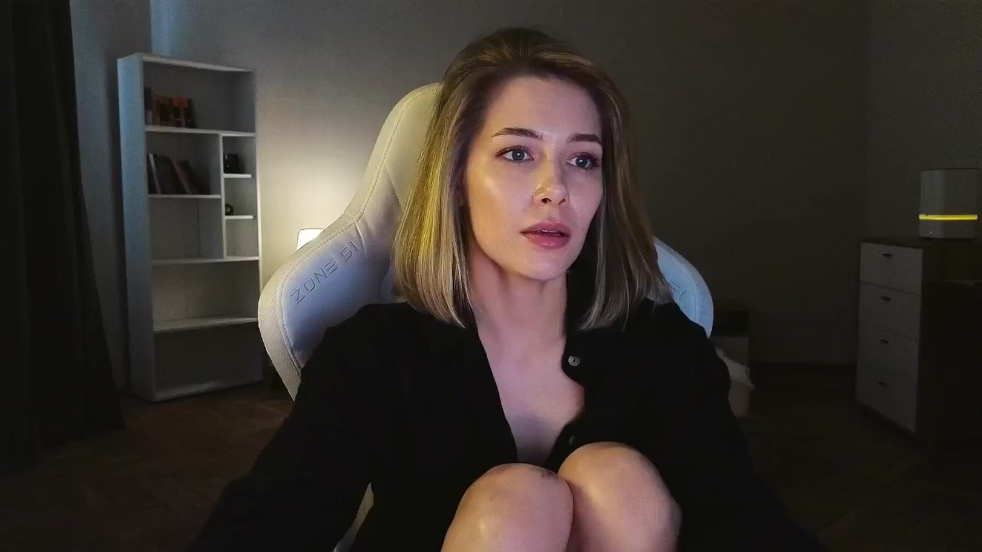 Gallery image thumbnail from KeepSpark's myfreecams stream on, 04/26/2025, 09:01 image 17 of 20