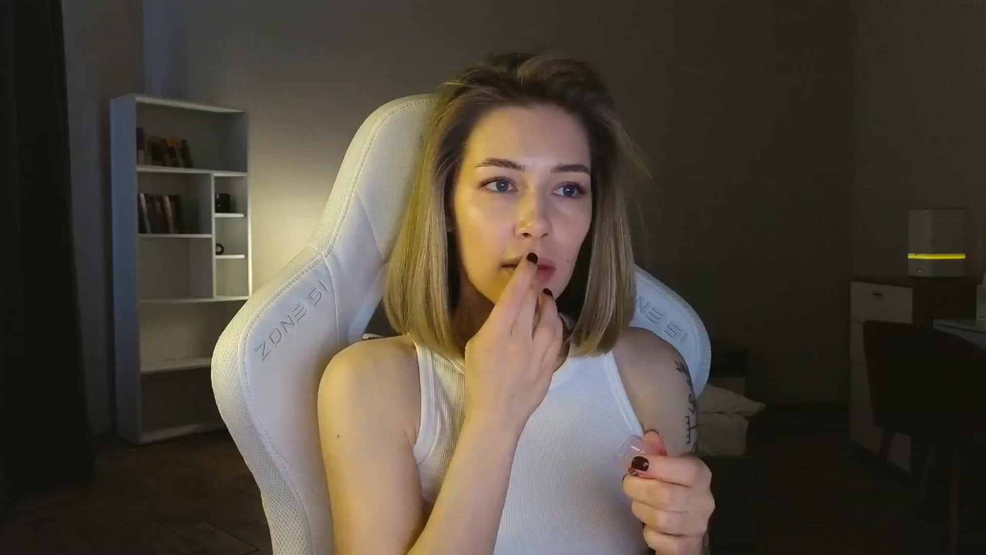 Gallery image thumbnail from KeepSpark's myfreecams stream on, 05/05/2025, 05:17 image 11 of 20