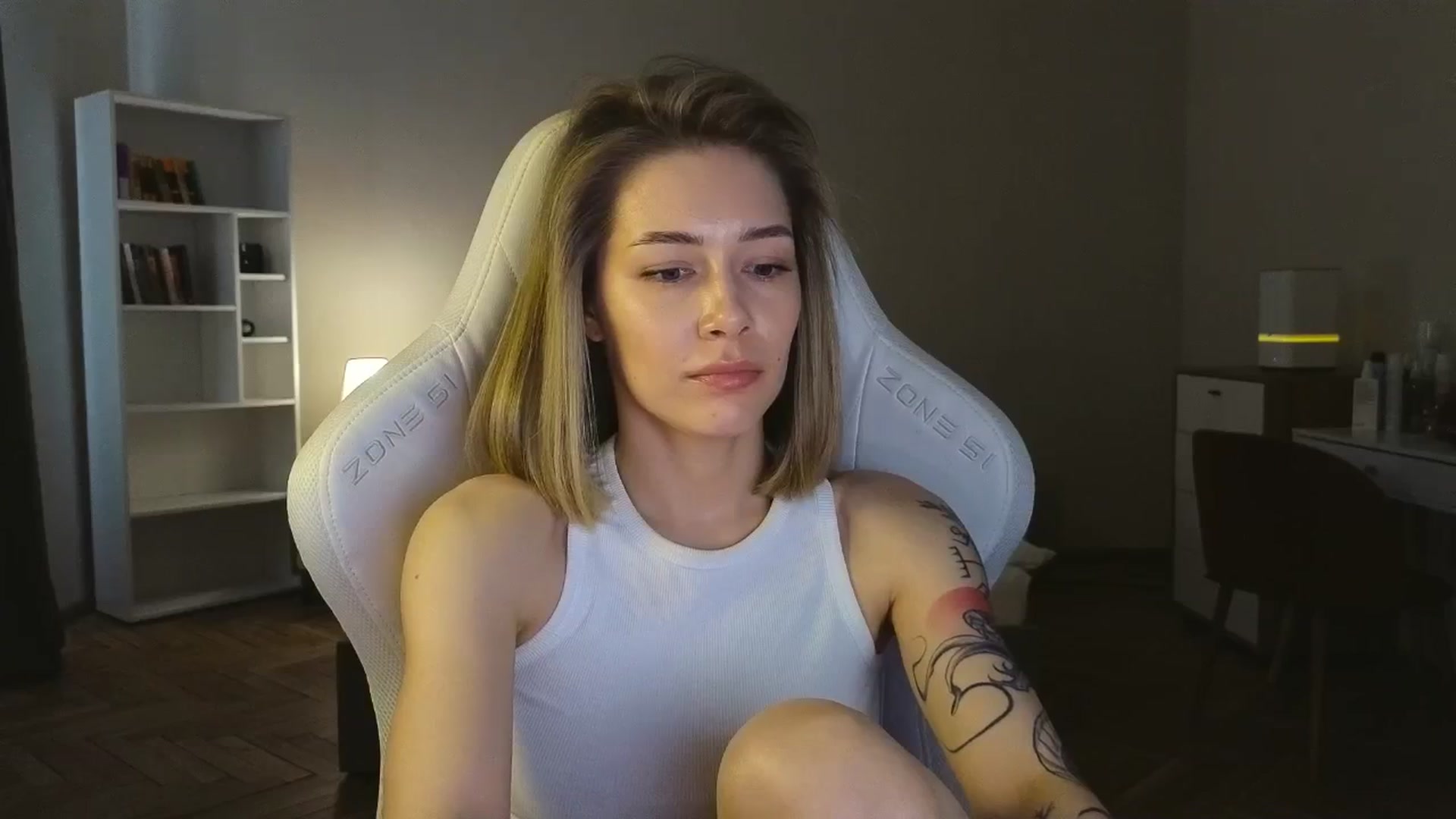 Gallery image thumbnail from KeepSpark's myfreecams stream on, 05/05/2025, 08:11 image 6 of 20