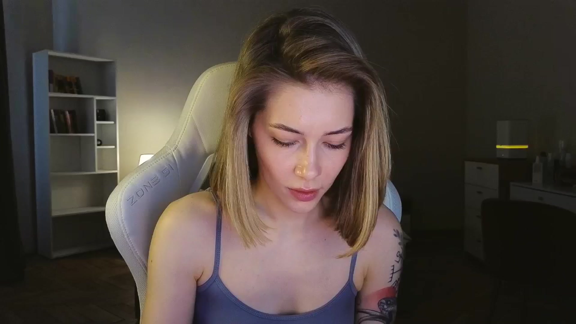 Gallery image thumbnail from KeepSpark's myfreecams stream on, 05/09/2025, 07:55 image 7 of 20