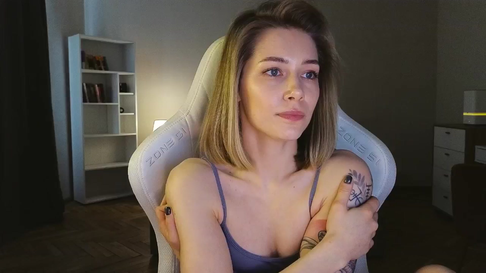 Gallery image thumbnail from KeepSpark's myfreecams stream on, 05/09/2025, 10:33 image 11 of 20