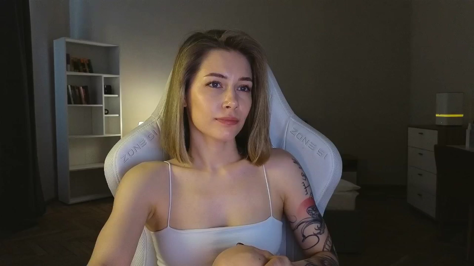 Gallery image thumbnail from KeepSpark's myfreecams stream on, 05/10/2025, 08:50 image 2 of 20