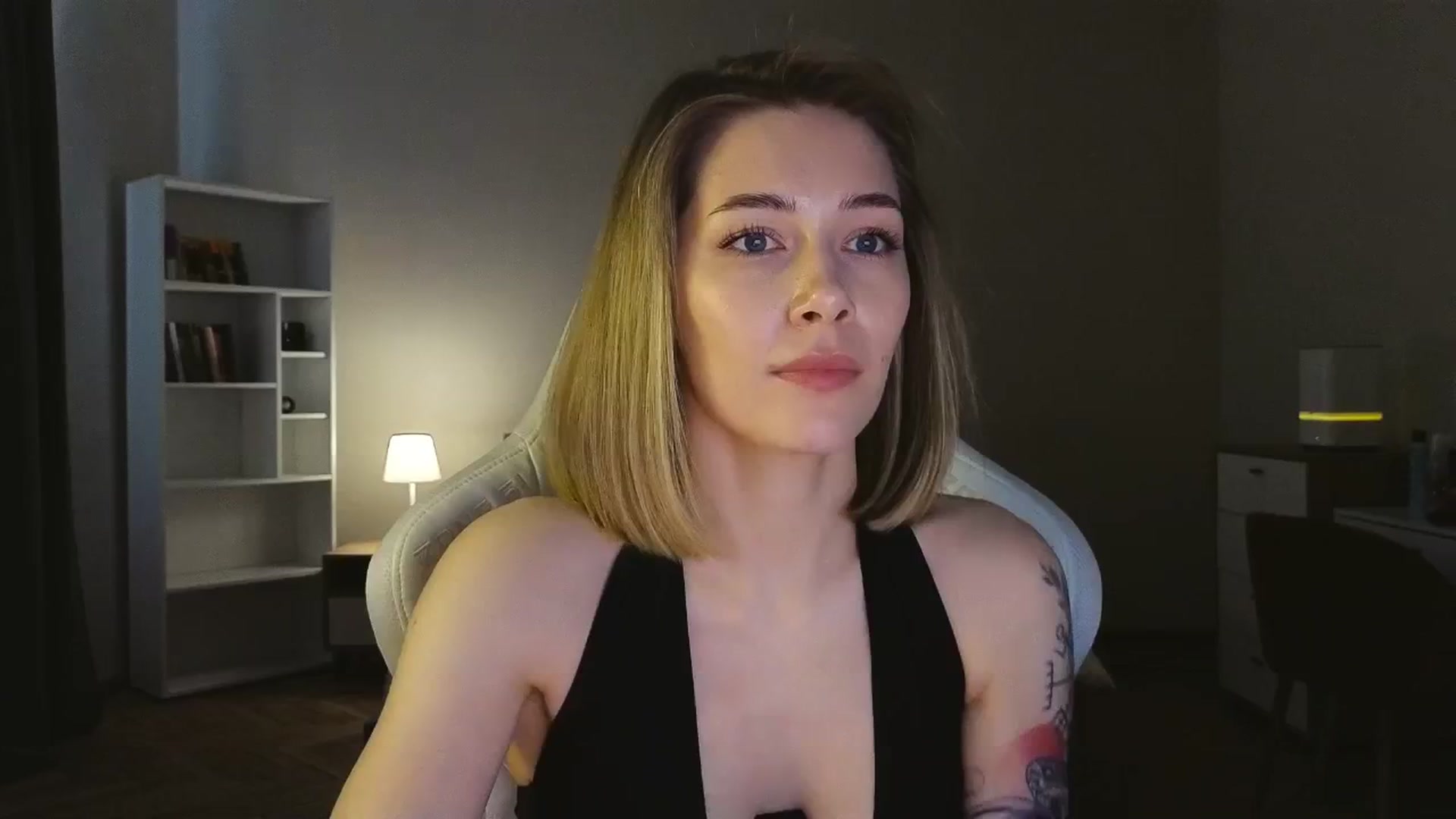 Gallery image thumbnail from KeepSpark's myfreecams stream on, 05/11/2025, 07:11 image 19 of 20