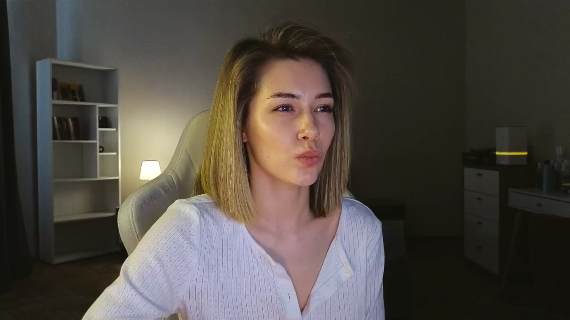 Gallery image thumbnail from KeepSpark's myfreecams stream on, 05/12/2025, 10:28 image 1 of 20