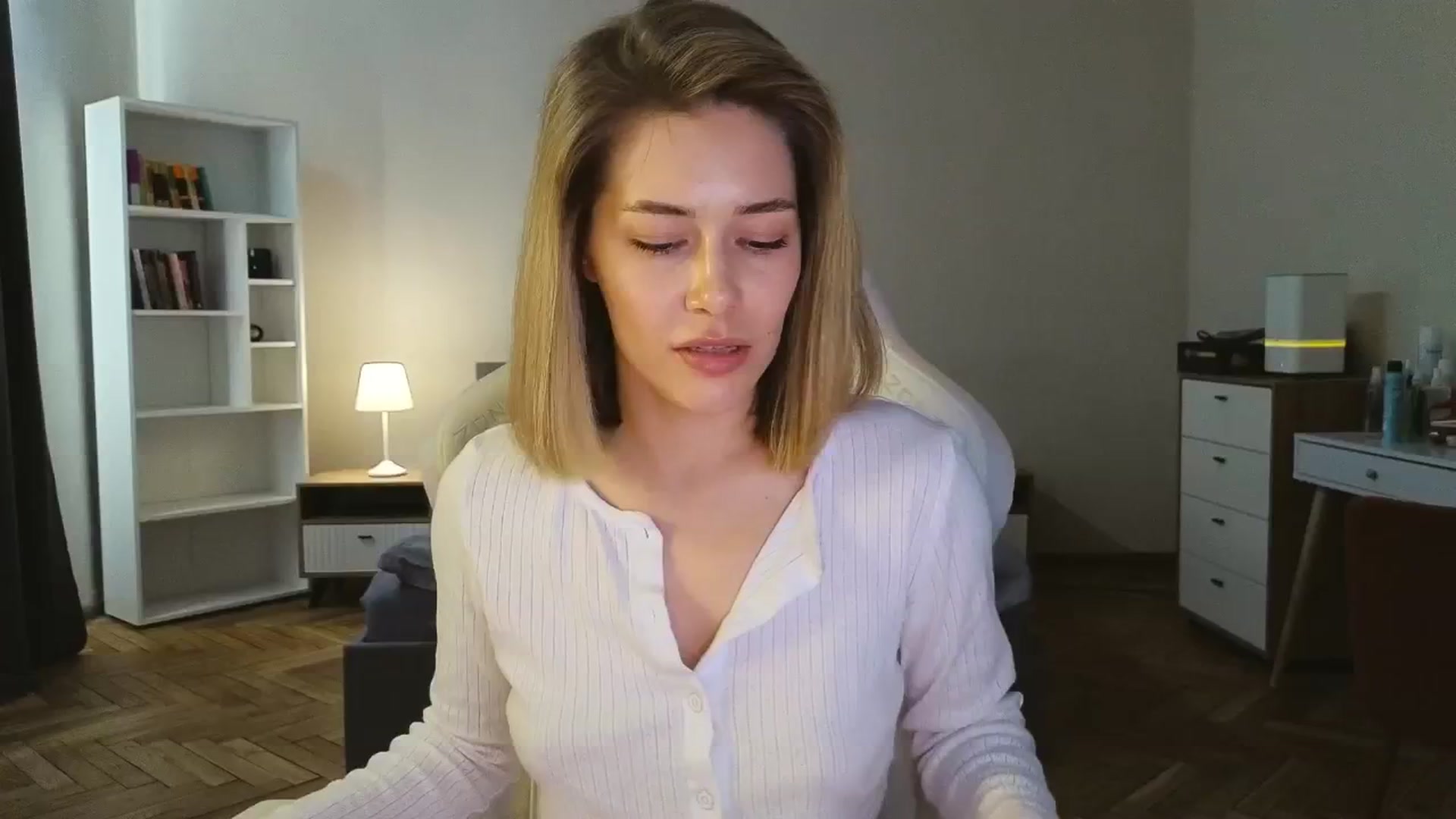 Gallery image thumbnail from KeepSpark's myfreecams stream on, 05/12/2025, 11:58 image 7 of 20