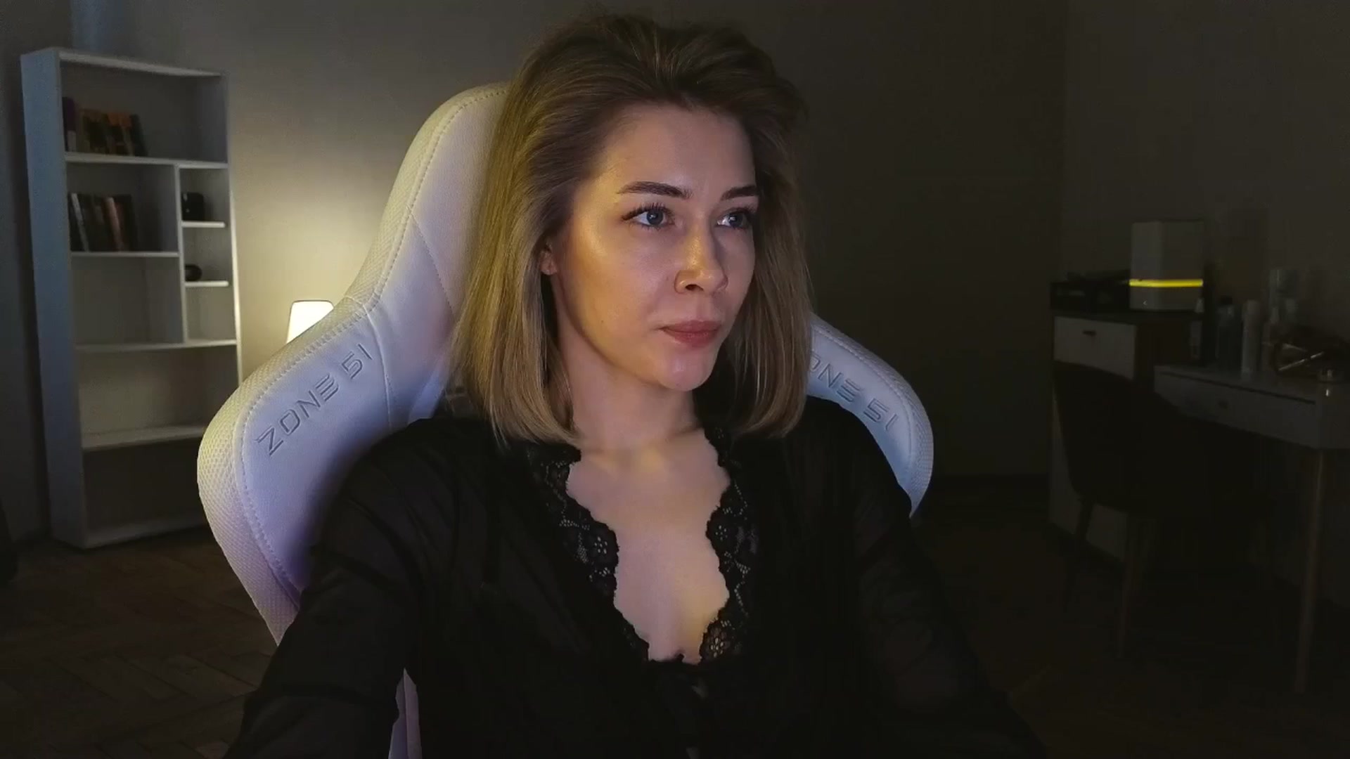 Gallery image thumbnail from KeepSpark's myfreecams stream on, 05/15/2025, 07:08 image 6 of 20
