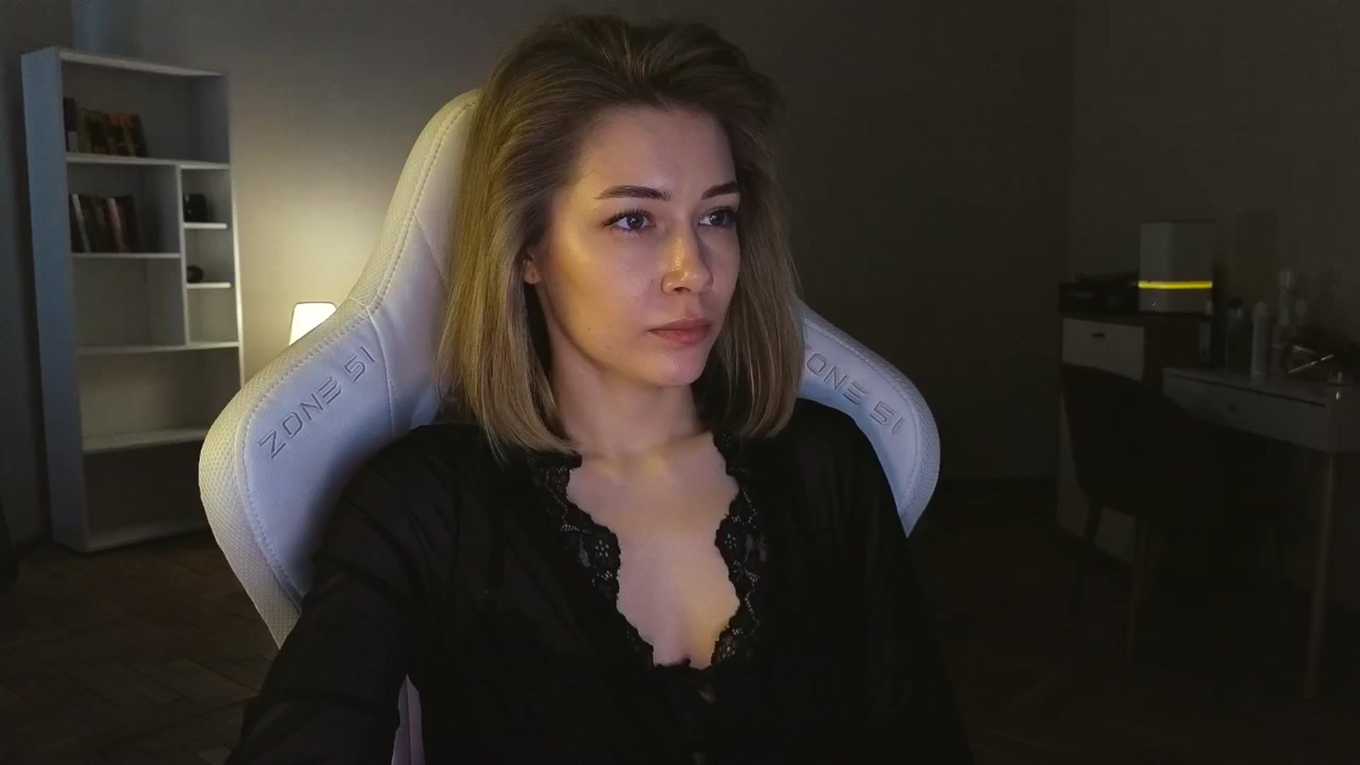 Gallery image thumbnail from KeepSpark's myfreecams stream on, 05/15/2025, 07:08 image 7 of 20