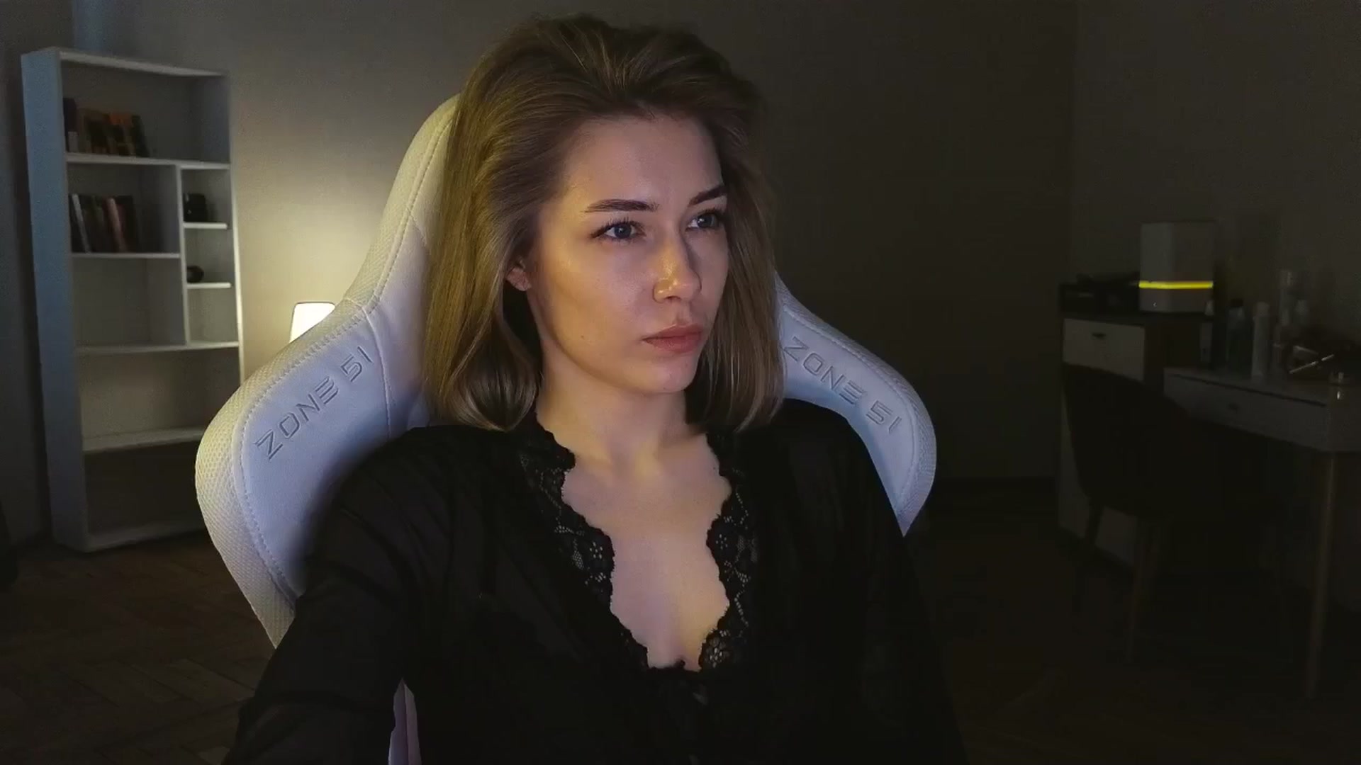 Gallery image thumbnail from KeepSpark's myfreecams stream on, 05/15/2025, 07:08 image 9 of 20