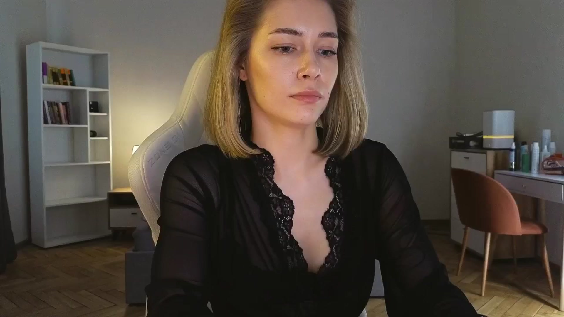Gallery image thumbnail from KeepSpark's myfreecams stream on, 05/15/2025, 07:28 image 5 of 20