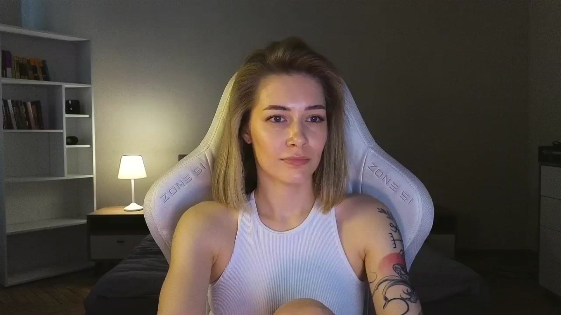 Gallery image thumbnail from KeepSpark's myfreecams stream on, 05/17/2025, 07:59 image 4 of 20