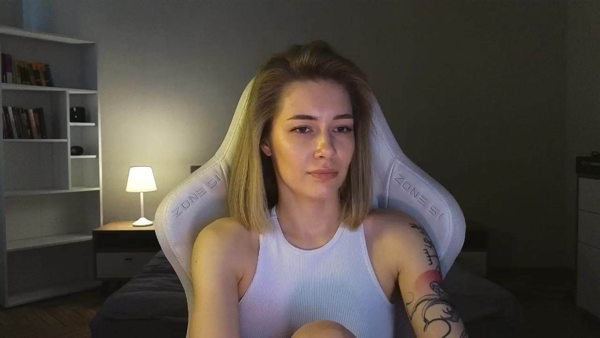 Gallery image thumbnail from KeepSpark's myfreecams stream on, 05/17/2025, 07:59 image 9 of 20