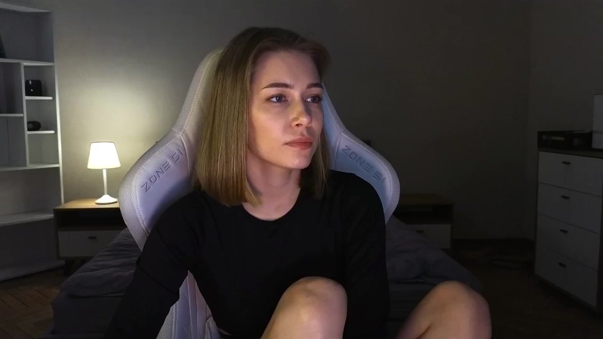 Gallery image thumbnail from KeepSpark's myfreecams stream on, 05/18/2025, 08:54 image 1 of 20