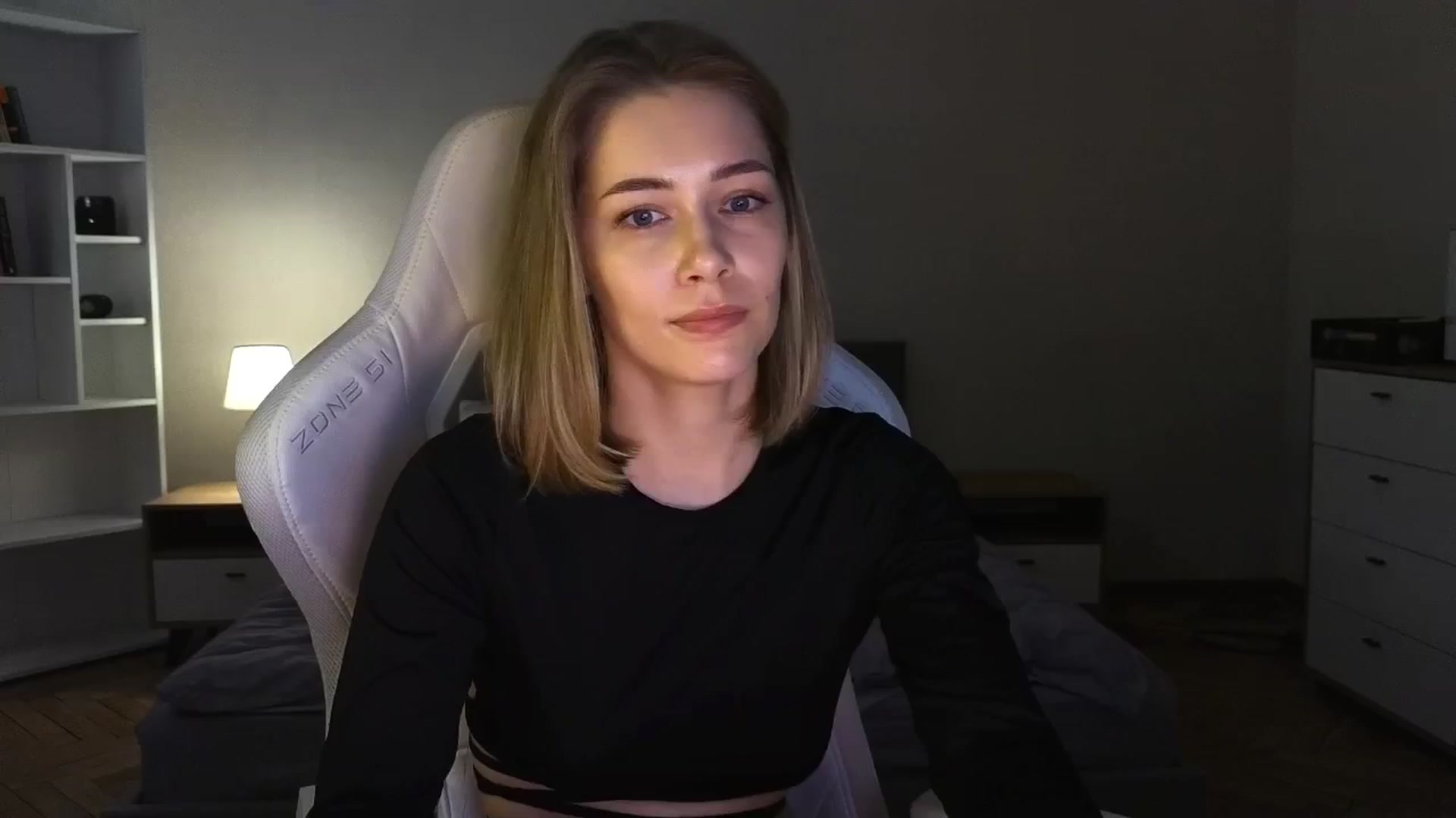 Gallery image thumbnail from KeepSpark's myfreecams stream on, 05/18/2025, 08:54 image 18 of 20