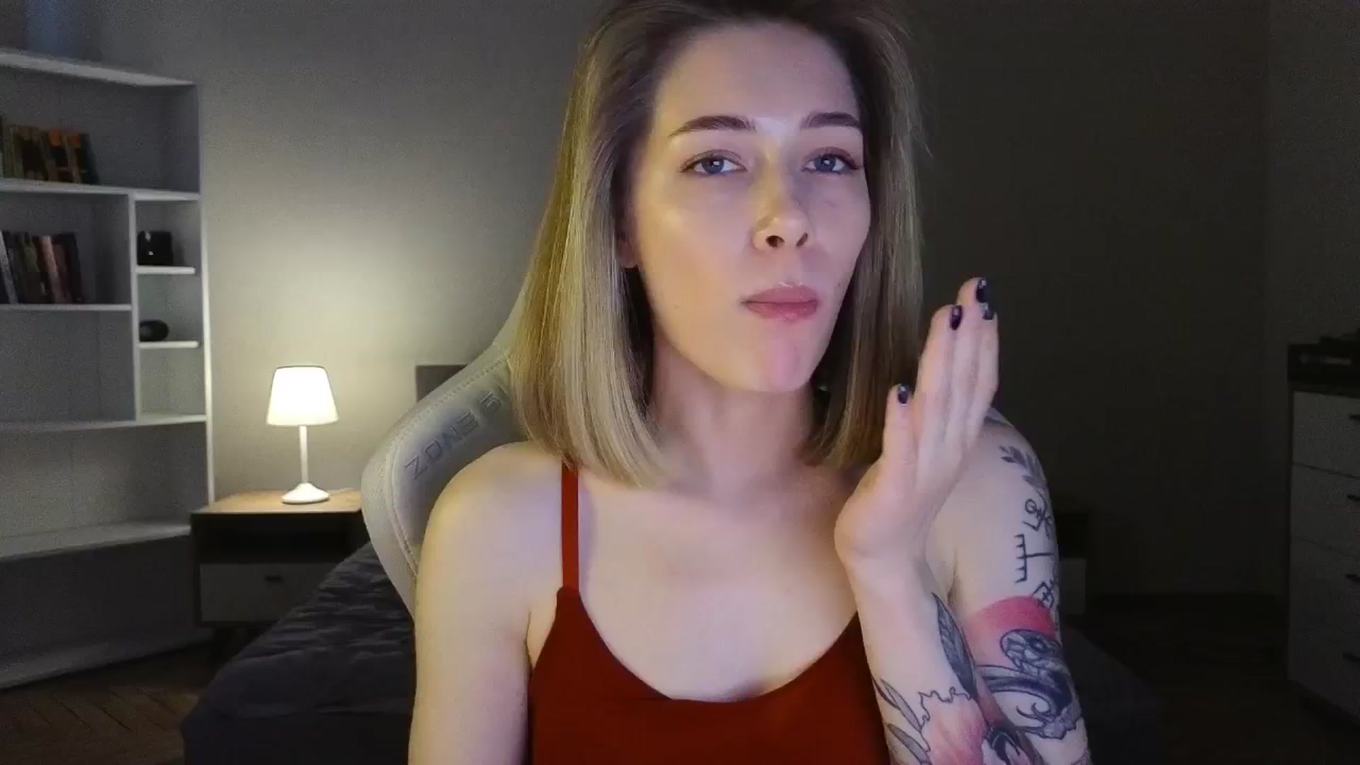 Gallery image thumbnail from KeepSpark's myfreecams stream on, 05/19/2025, 06:00 image 10 of 20