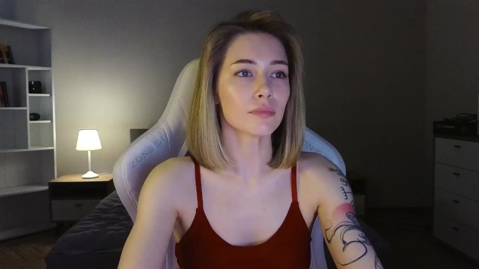Gallery image thumbnail from KeepSpark's myfreecams stream on, 05/19/2025, 06:00 image 16 of 20