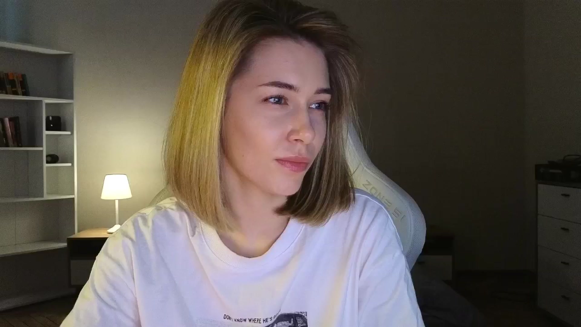 Gallery image thumbnail from KeepSpark's myfreecams stream on, 05/19/2025, 07:53 image 19 of 20