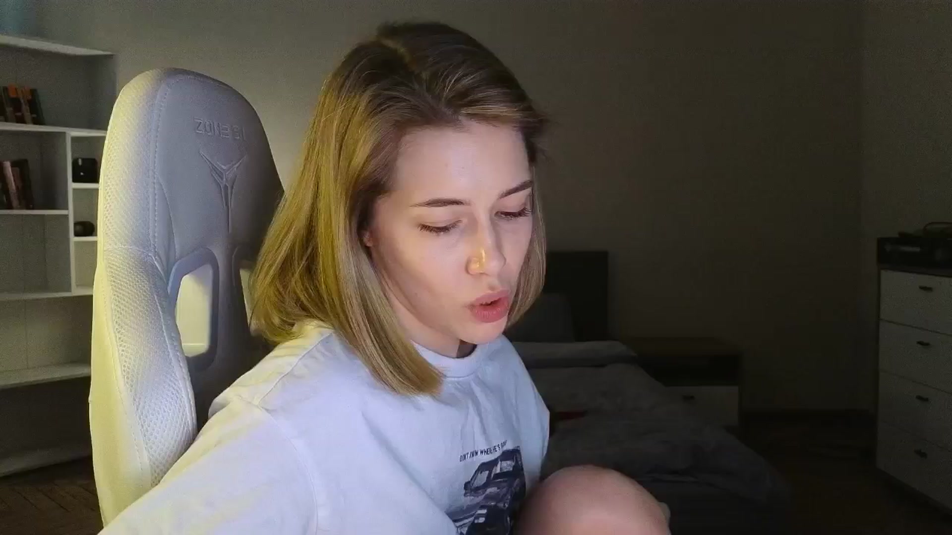 Gallery image thumbnail from KeepSpark's myfreecams stream on, 05/19/2025, 09:30 image 5 of 20