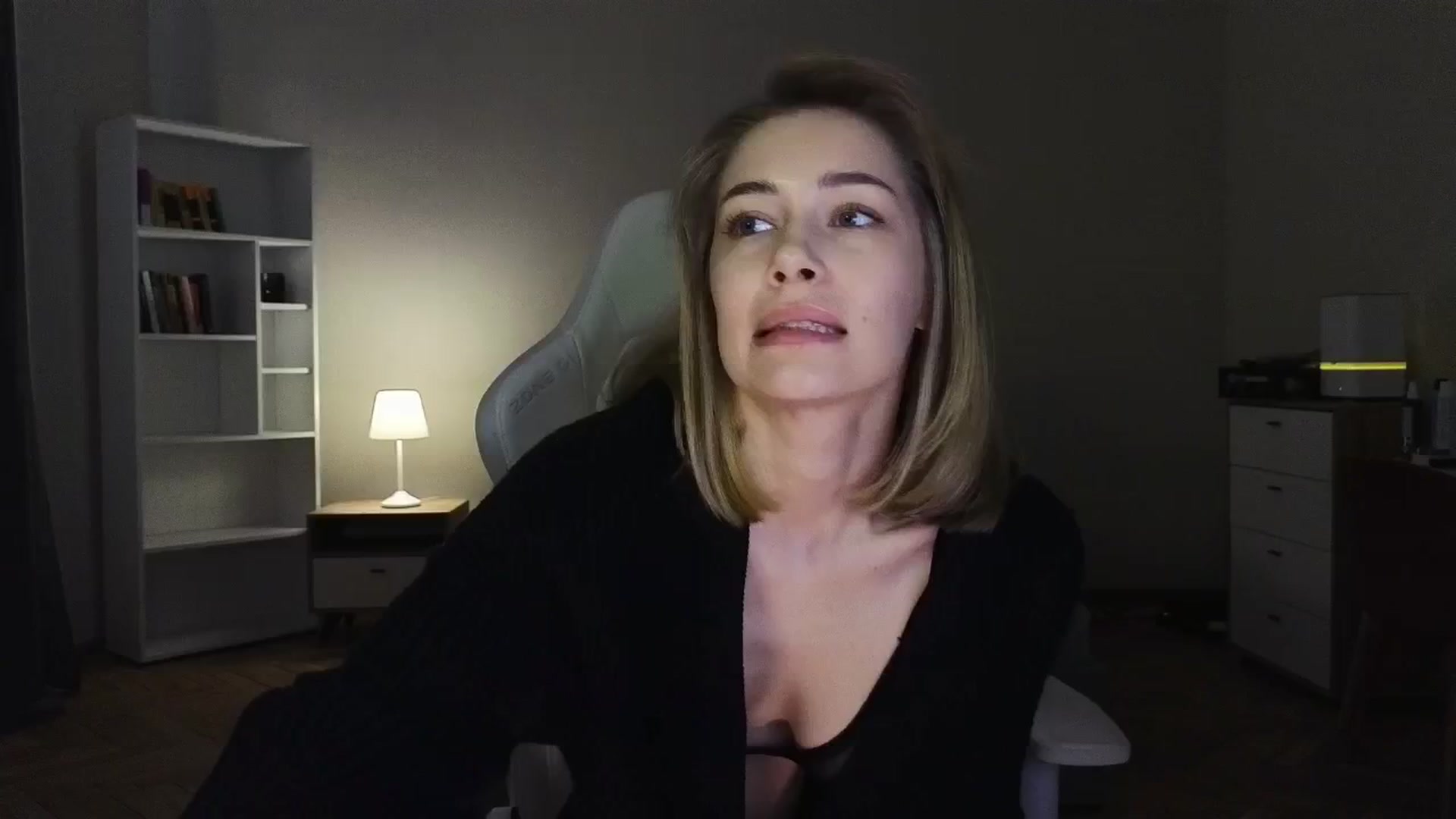 Gallery image thumbnail from KeepSpark's myfreecams stream on, 05/26/2025, 08:18 image 20 of 20