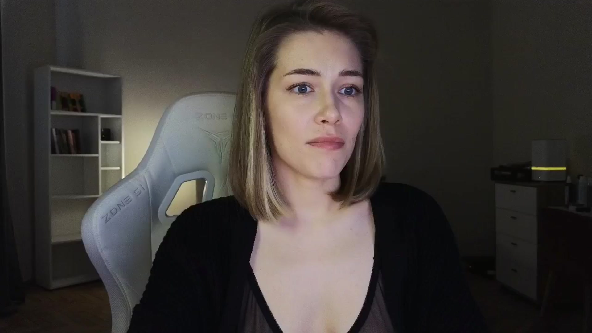 Gallery image thumbnail from KeepSpark's myfreecams stream on, 05/26/2025, 08:18 image 15 of 20