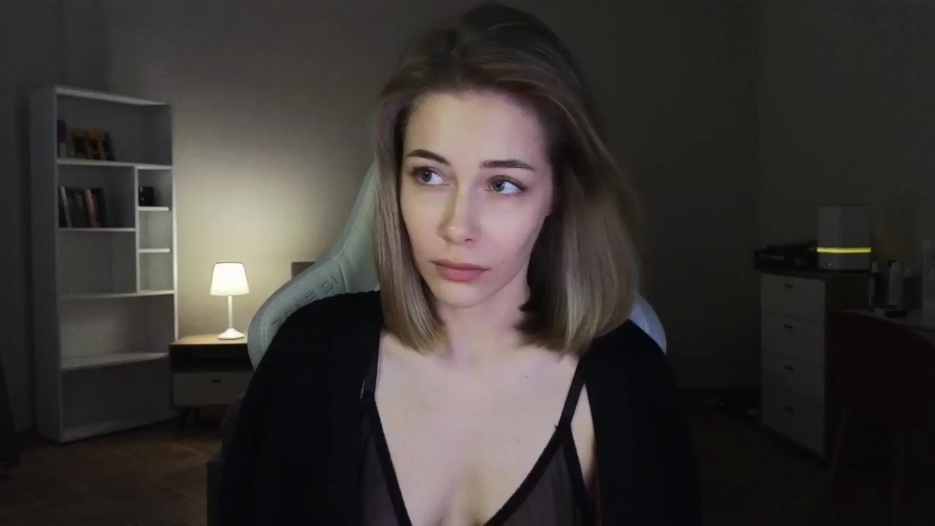 Gallery image thumbnail from KeepSpark's myfreecams stream on, 05/26/2025, 08:48 image 19 of 20