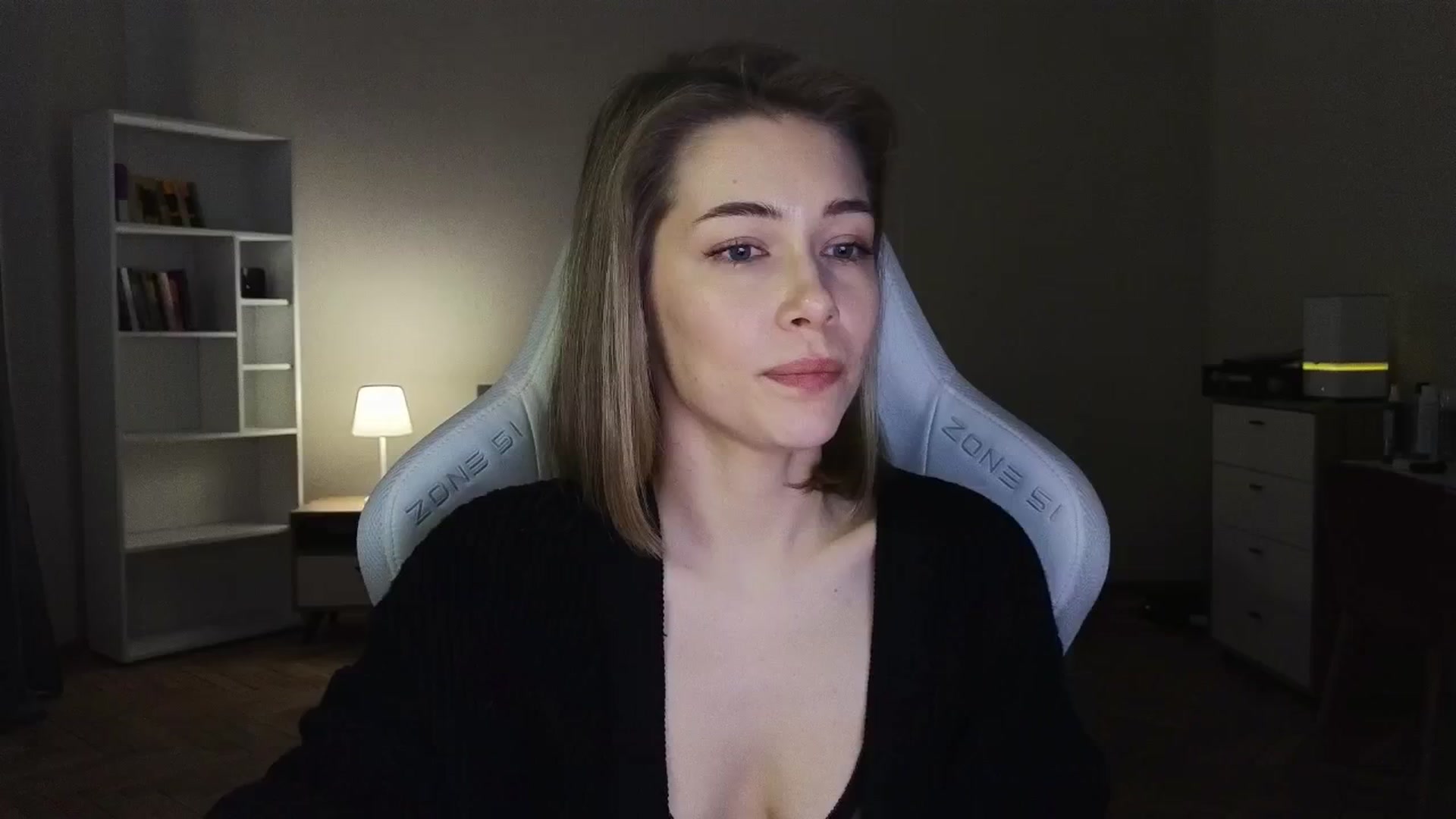 Gallery image thumbnail from KeepSpark's myfreecams stream on, 05/26/2025, 08:48 image 6 of 20