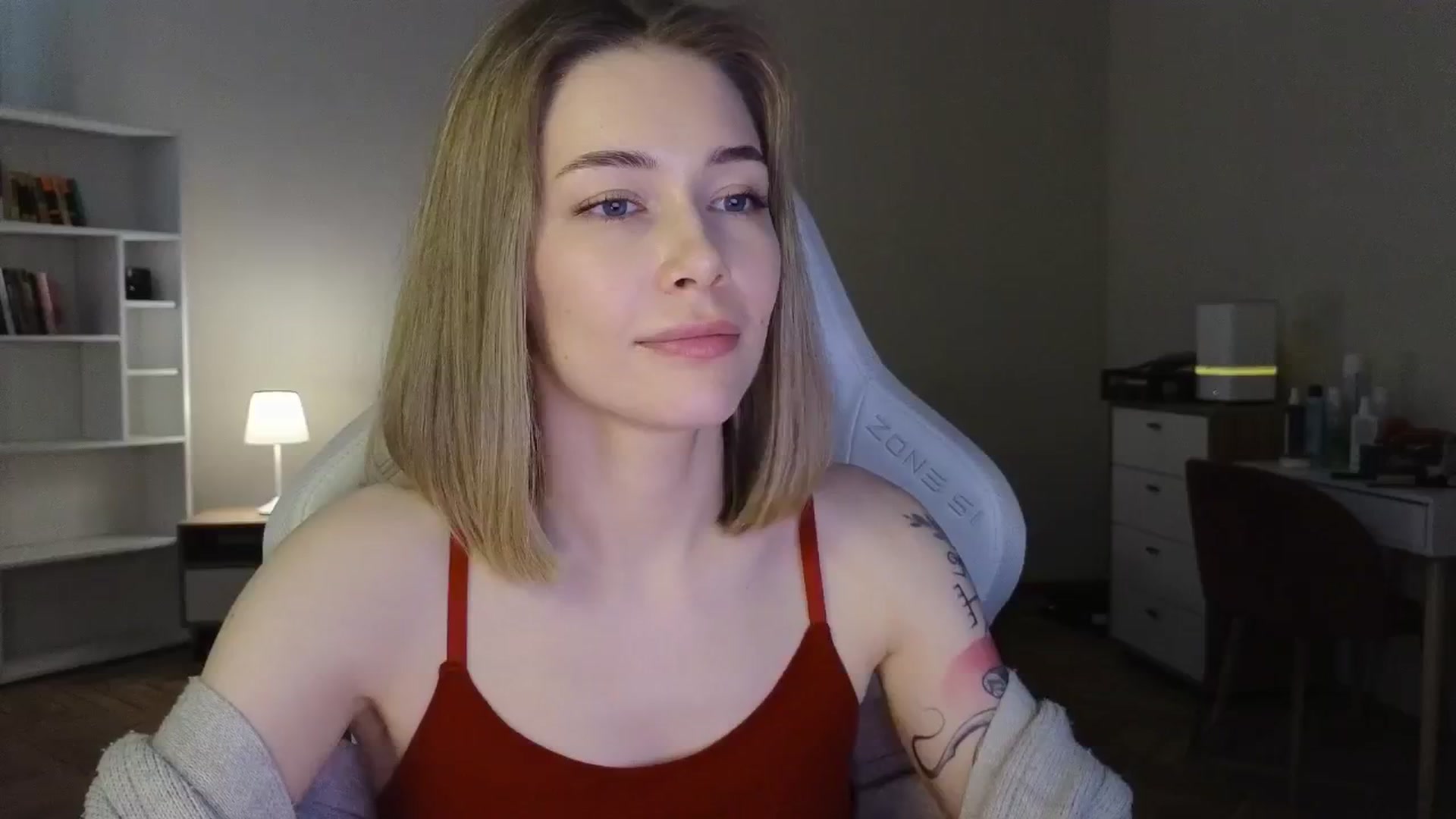 Gallery image thumbnail from KeepSpark's myfreecams stream on, 05/30/2025, 09:14 image 3 of 20