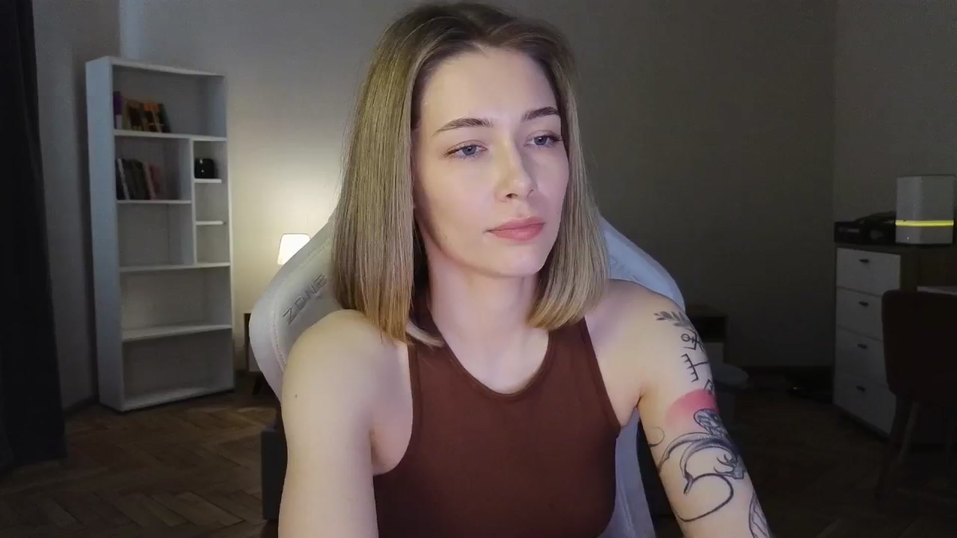 Gallery image thumbnail from KeepSpark's myfreecams stream on, 06/01/2025, 08:52 image 4 of 20