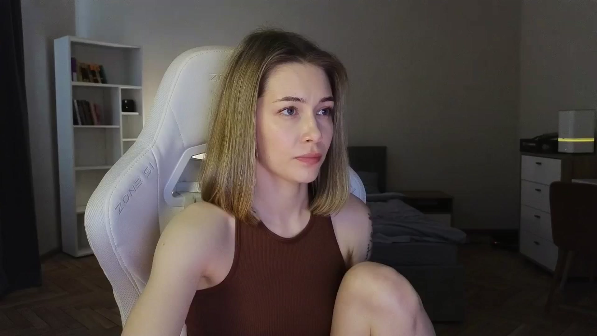 Gallery image thumbnail from KeepSpark's myfreecams stream on, 06/01/2025, 09:20 image 6 of 20