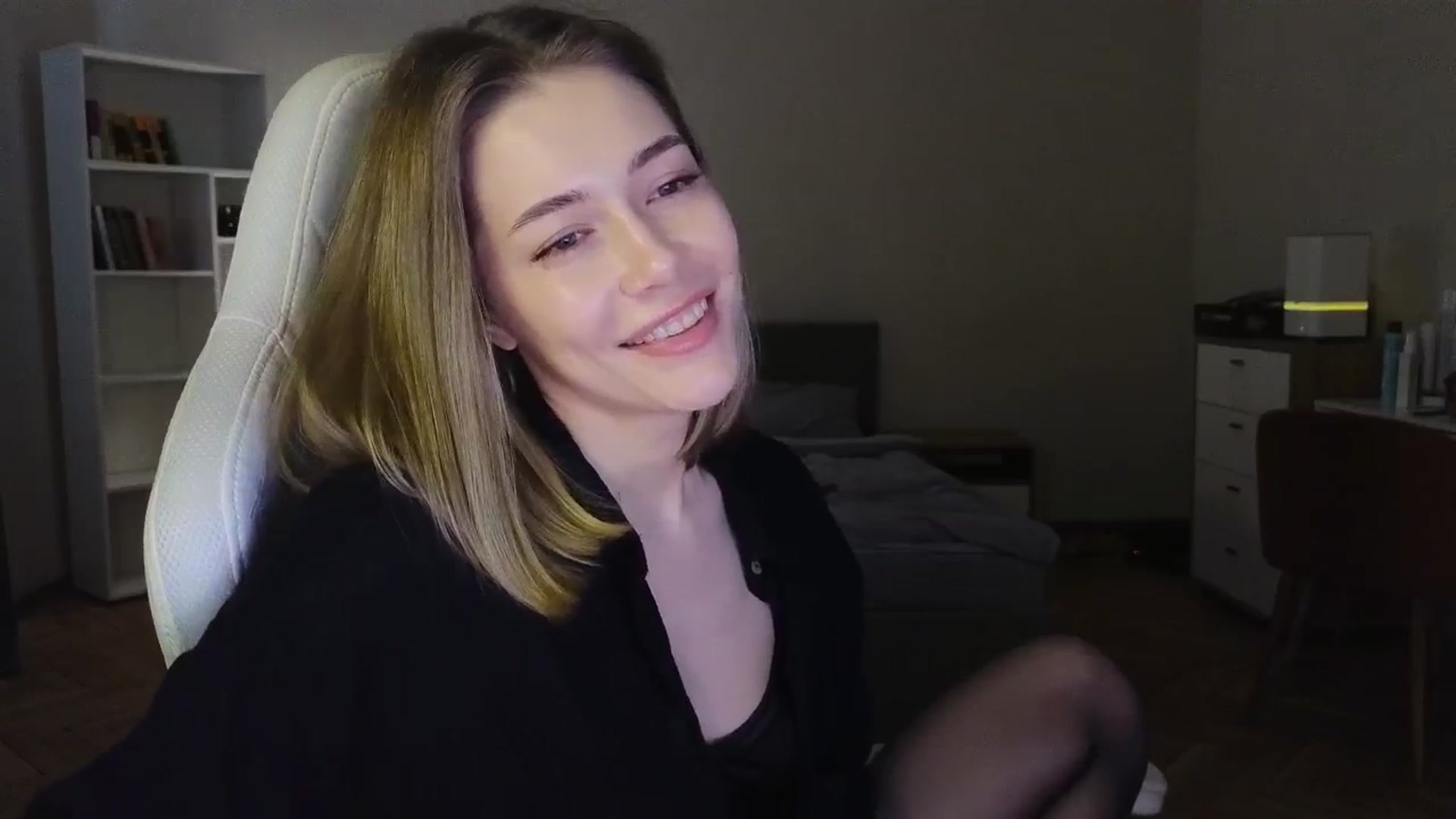 Gallery image thumbnail from KeepSpark's myfreecams stream on, 06/02/2025, 06:04 image 19 of 20