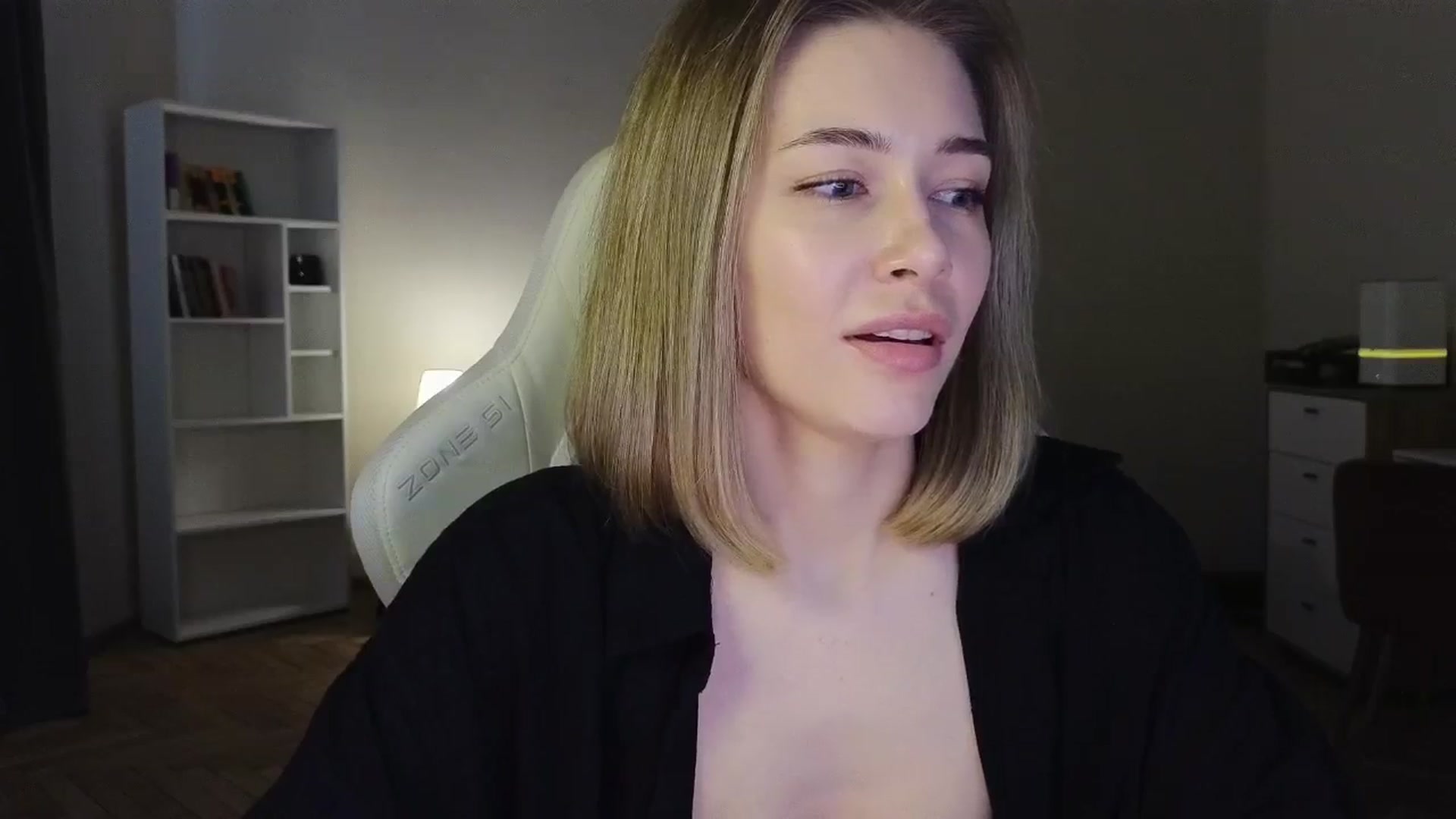 Gallery image thumbnail from KeepSpark's myfreecams stream on, 06/02/2025, 06:41 image 14 of 20