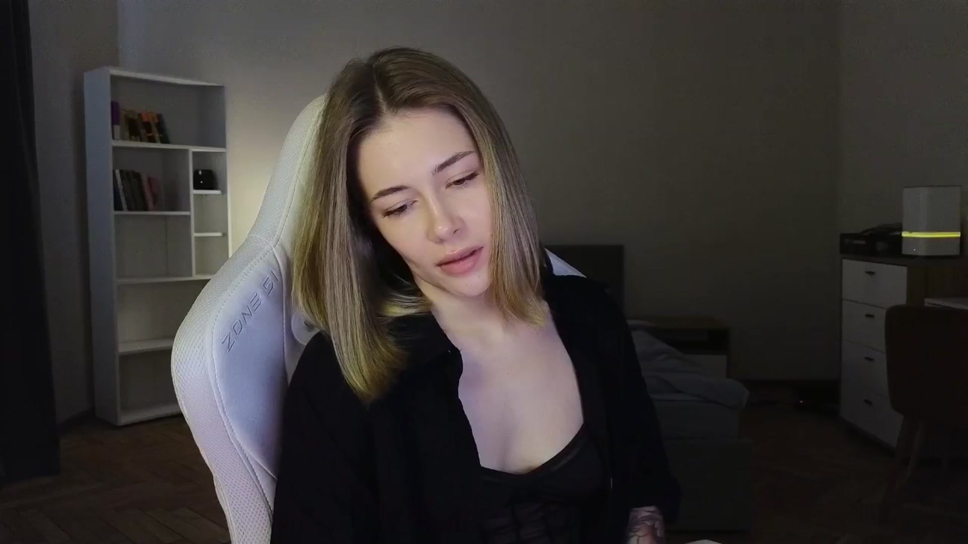 Gallery image thumbnail from KeepSpark's myfreecams stream on, 06/02/2025, 06:41 image 20 of 20