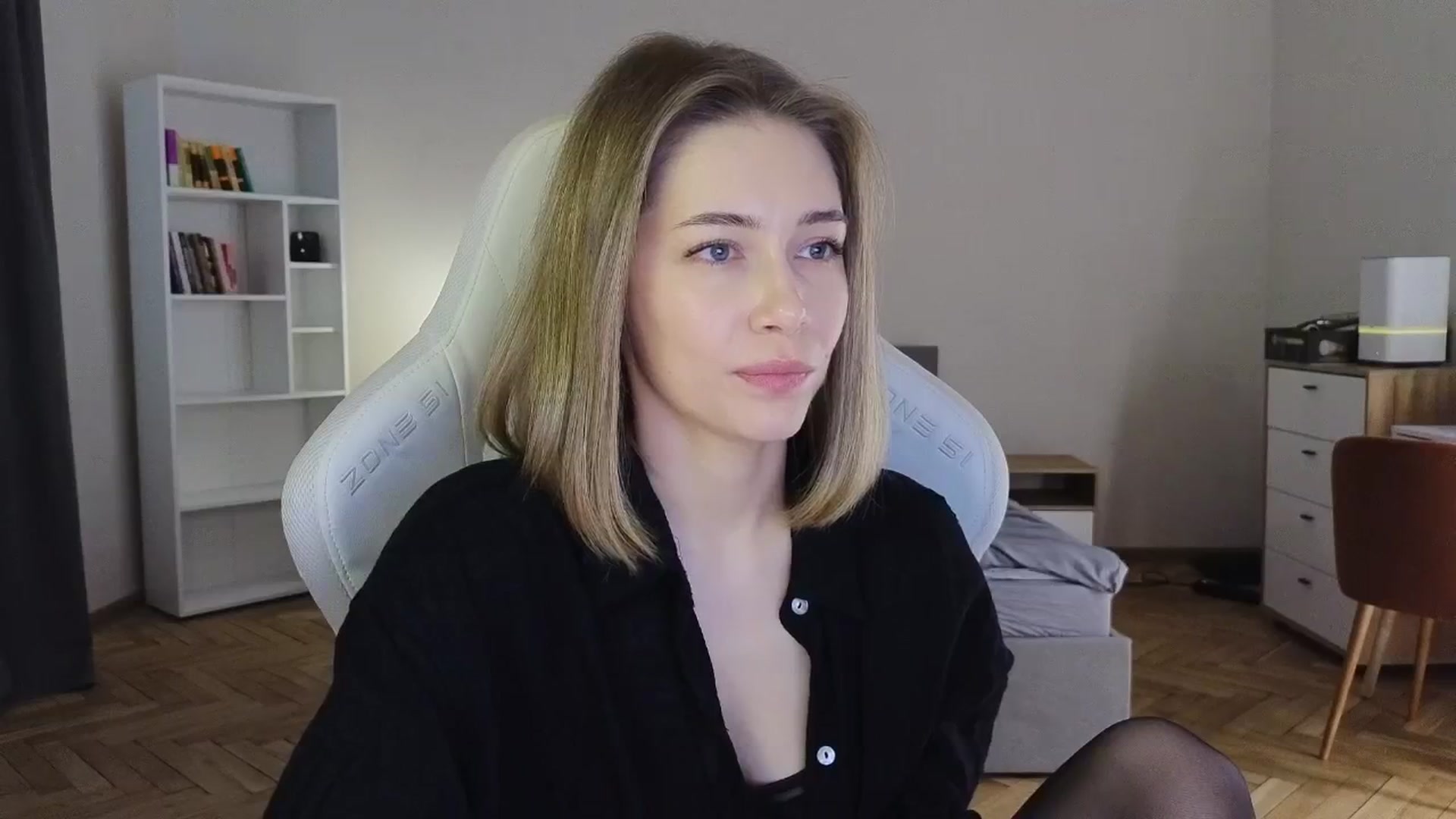 Gallery image thumbnail from KeepSpark's myfreecams stream on, 06/02/2025, 06:41 image 5 of 20