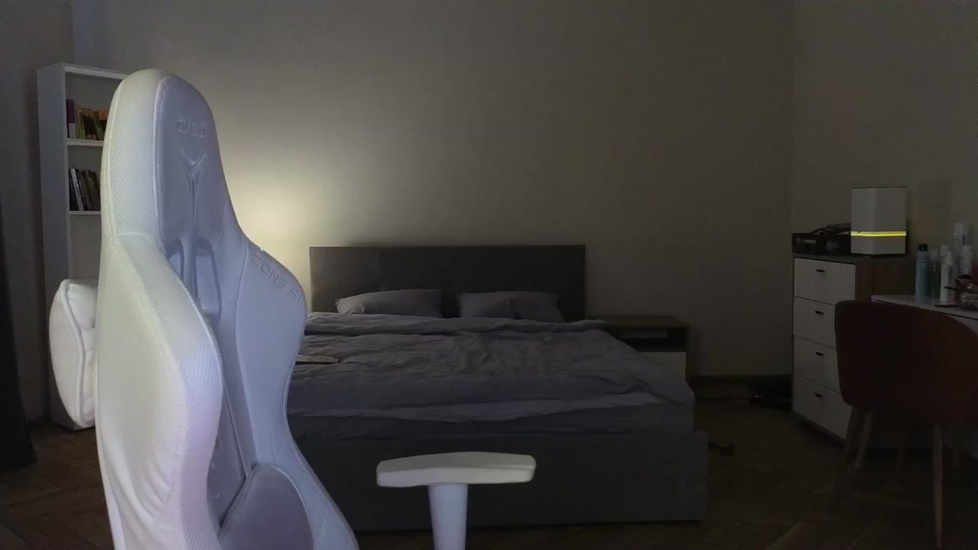 Gallery image thumbnail from KeepSpark's myfreecams stream on, 06/04/2025, 07:20 image 14 of 20