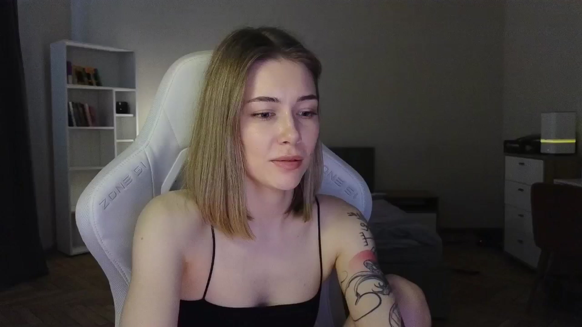 Gallery image thumbnail from KeepSpark's myfreecams stream on, 06/04/2025, 09:24 image 4 of 20