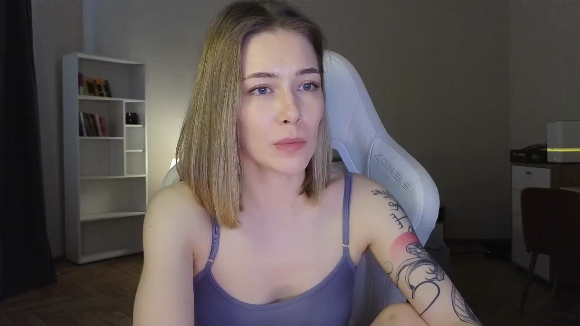 Gallery image thumbnail from KeepSpark's myfreecams stream on, 06/07/2025, 07:40 image 18 of 20